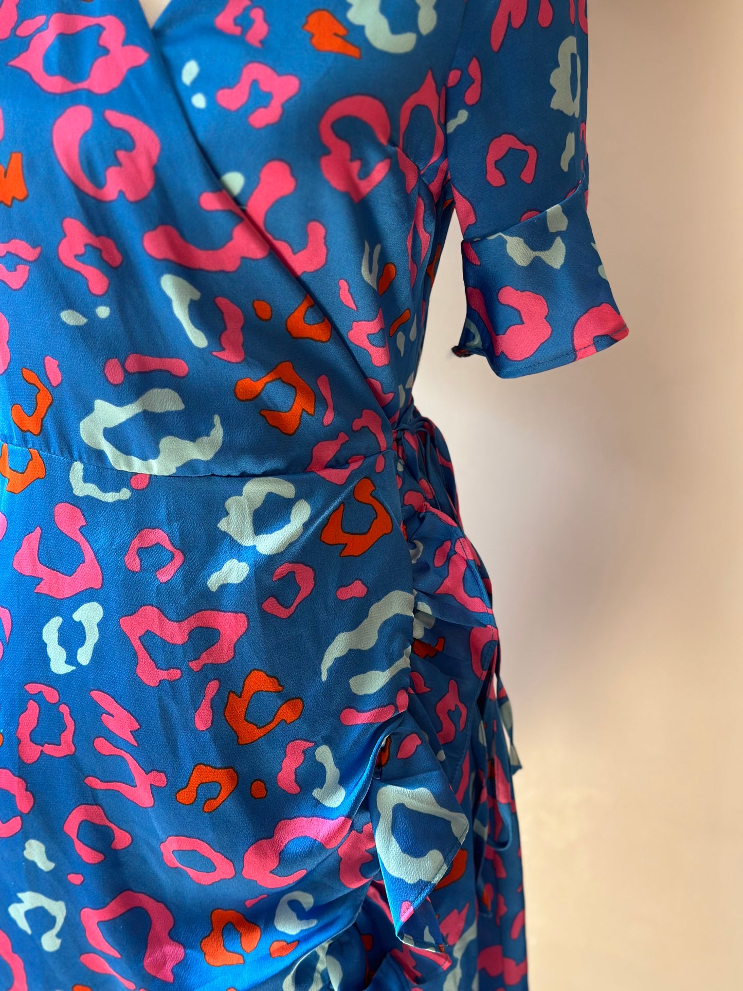 Robe portefeuille imprimé léopard coloré T.40