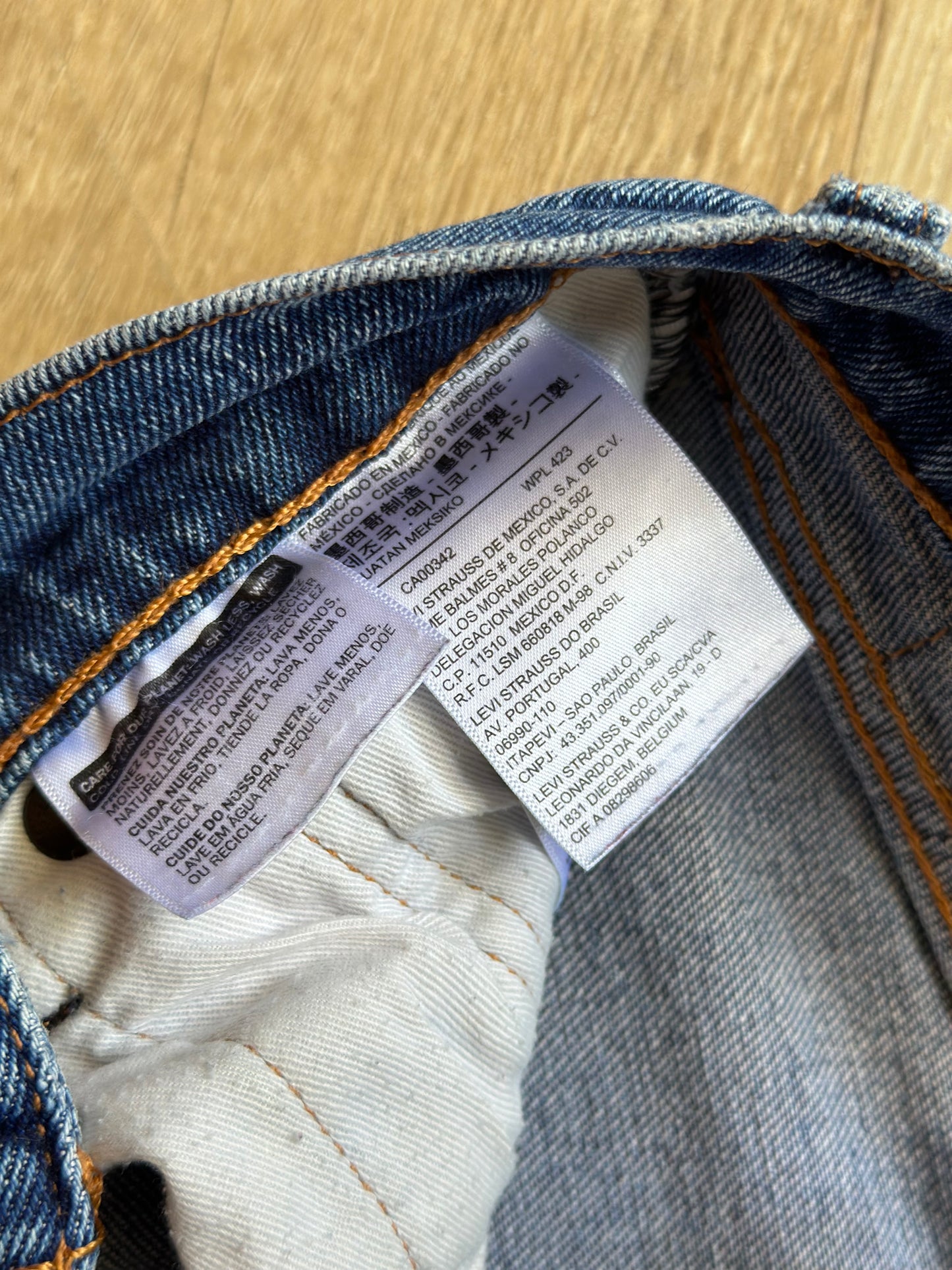 Jean Levi’s 505 C – Taille W25 L32 (équivalent 34/36 FR)