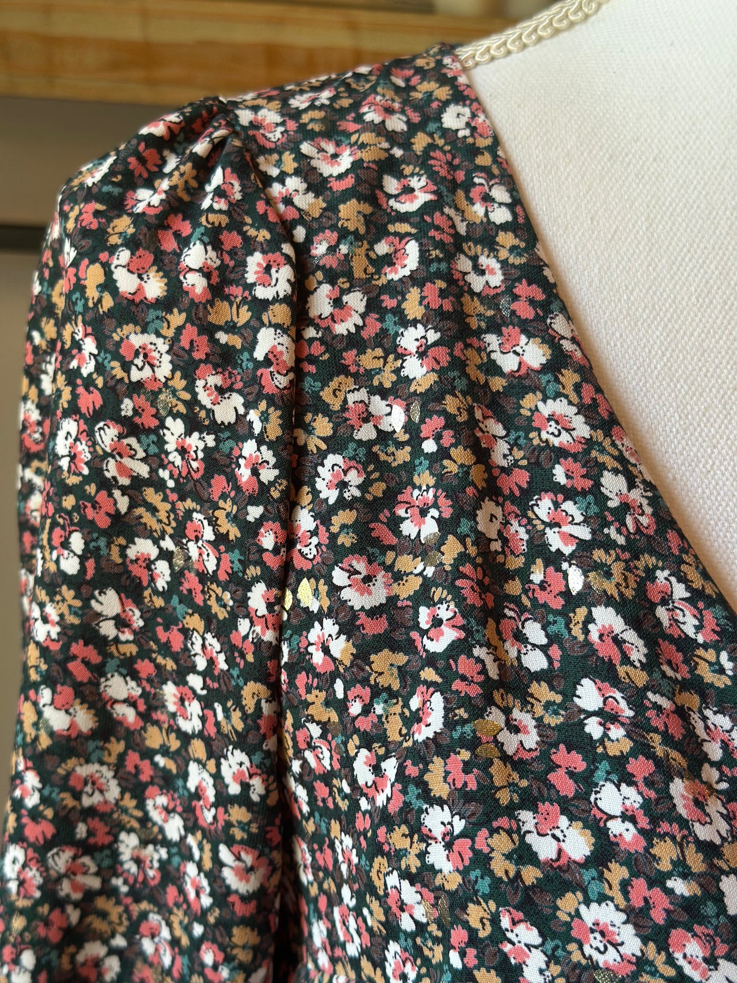 Robe fleurie coupe fluide T.34