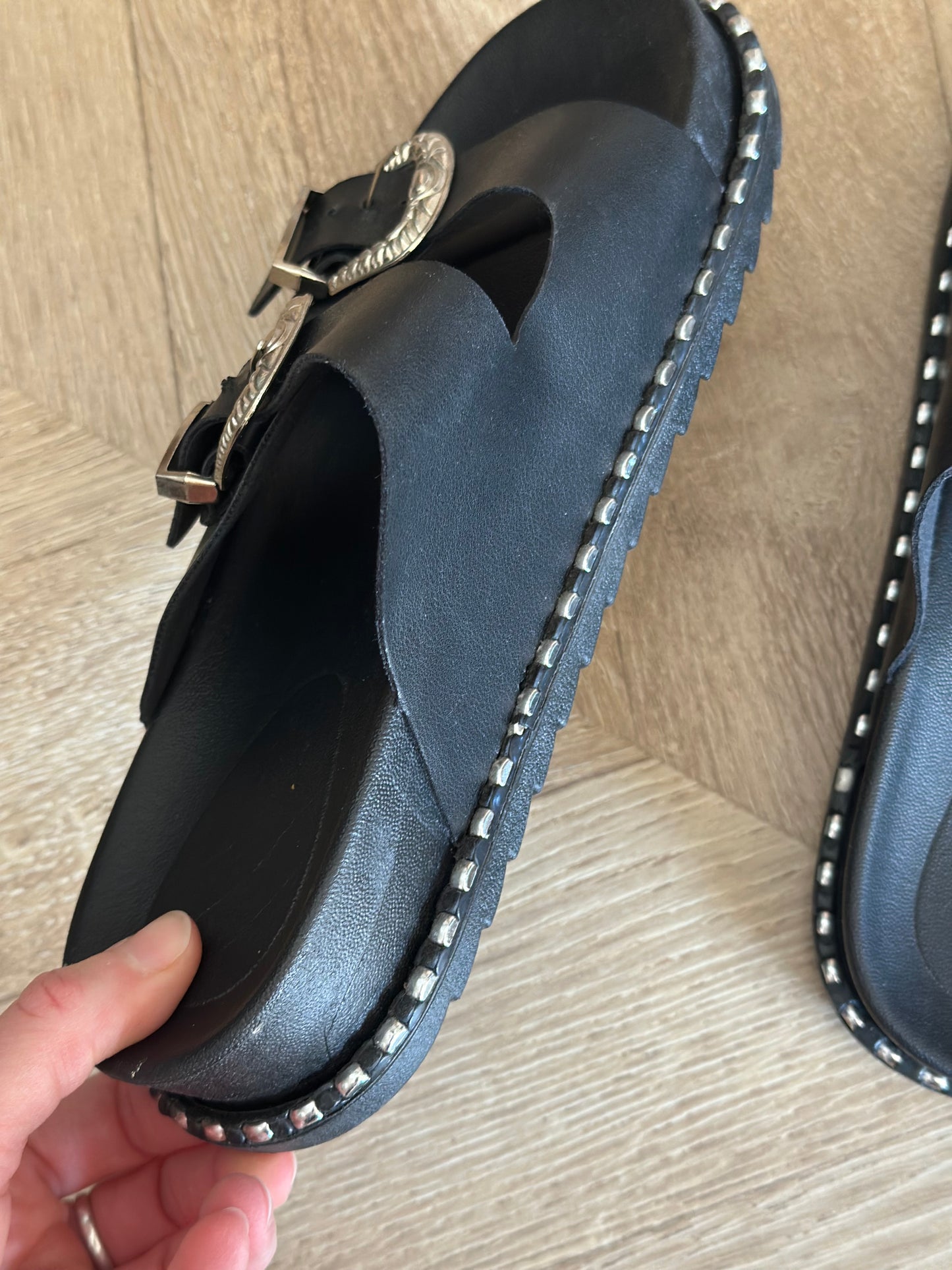 Sandales western à boucle épaisse noir/argent P.36