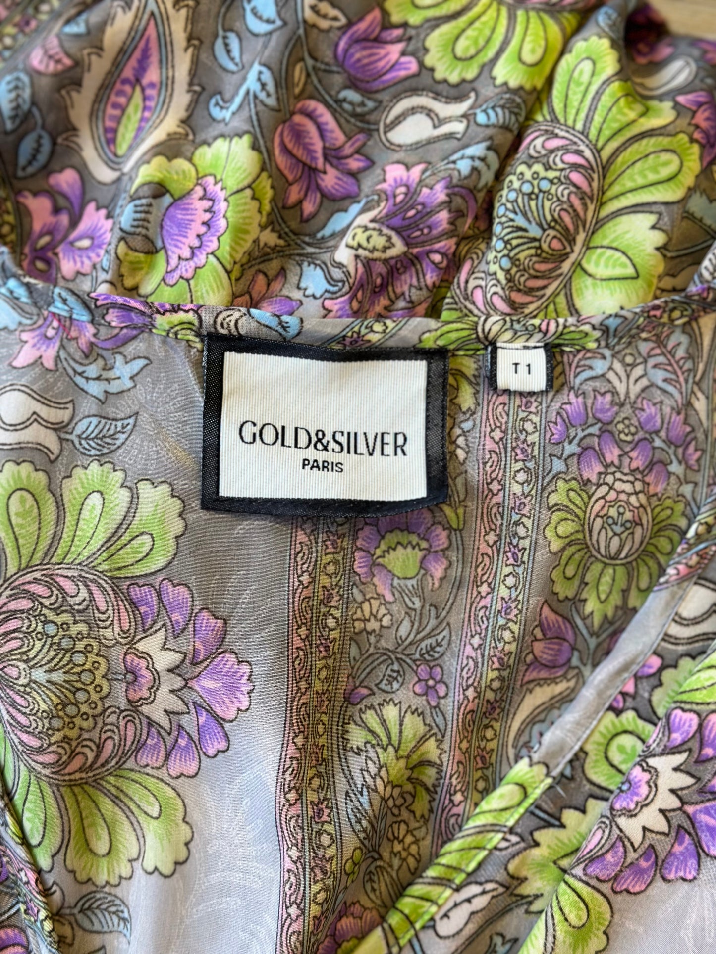 Combinaison à motifs fleuris T.36/38