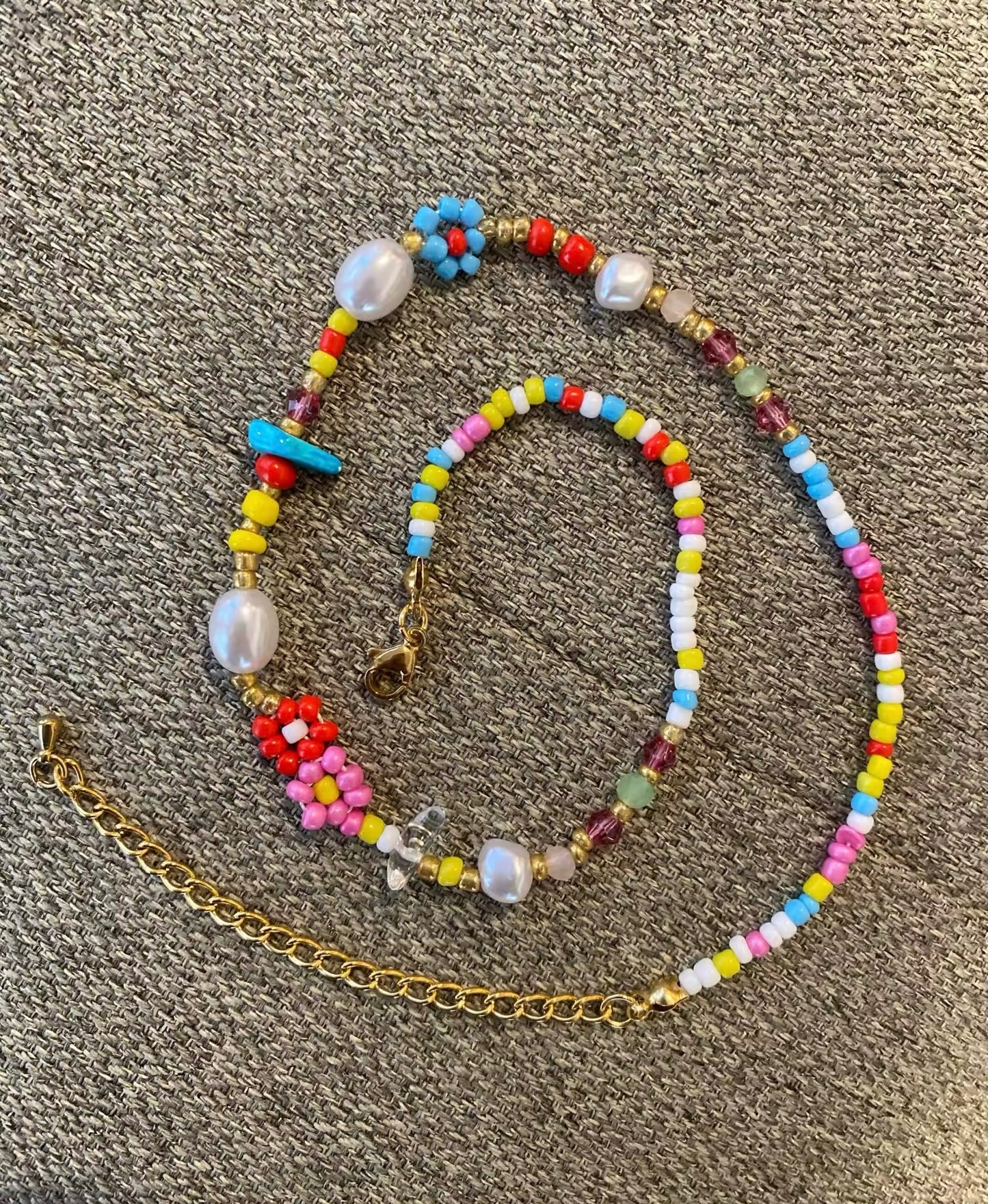 Collier en acier inoxydable avec perles colorées, neuf
