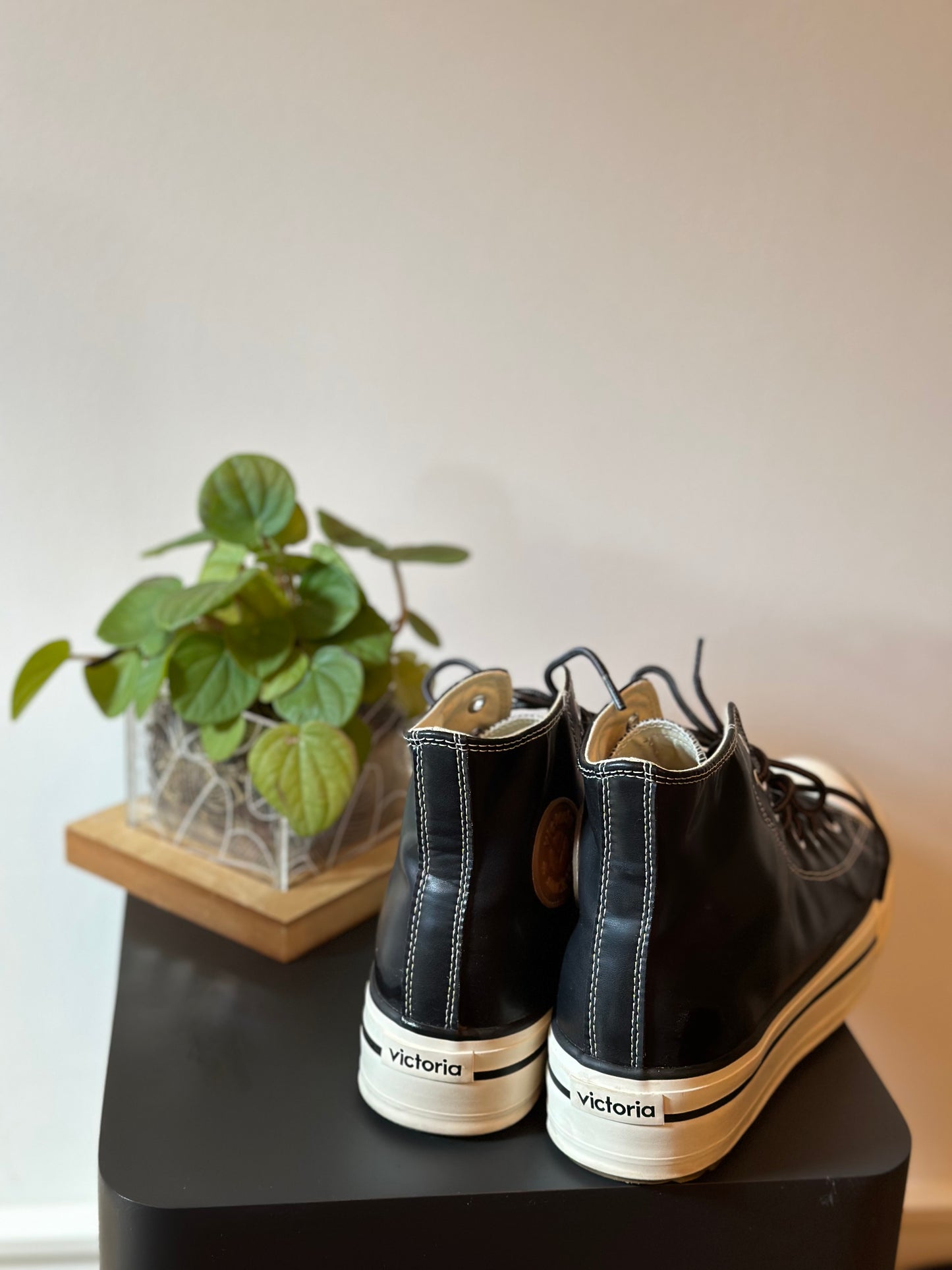 Basket montante à plateforme style converse P.40
