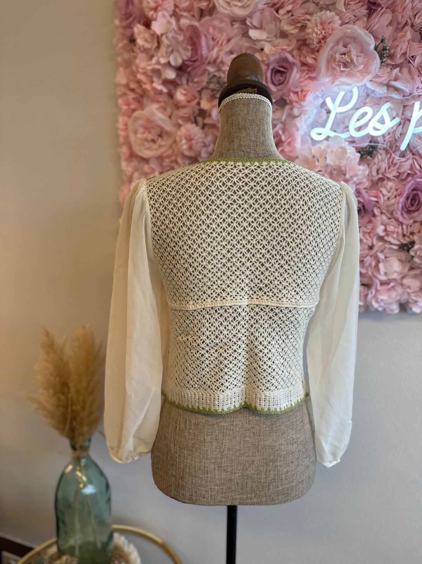 Top cardigan au crochet fleuri vert clair T.36