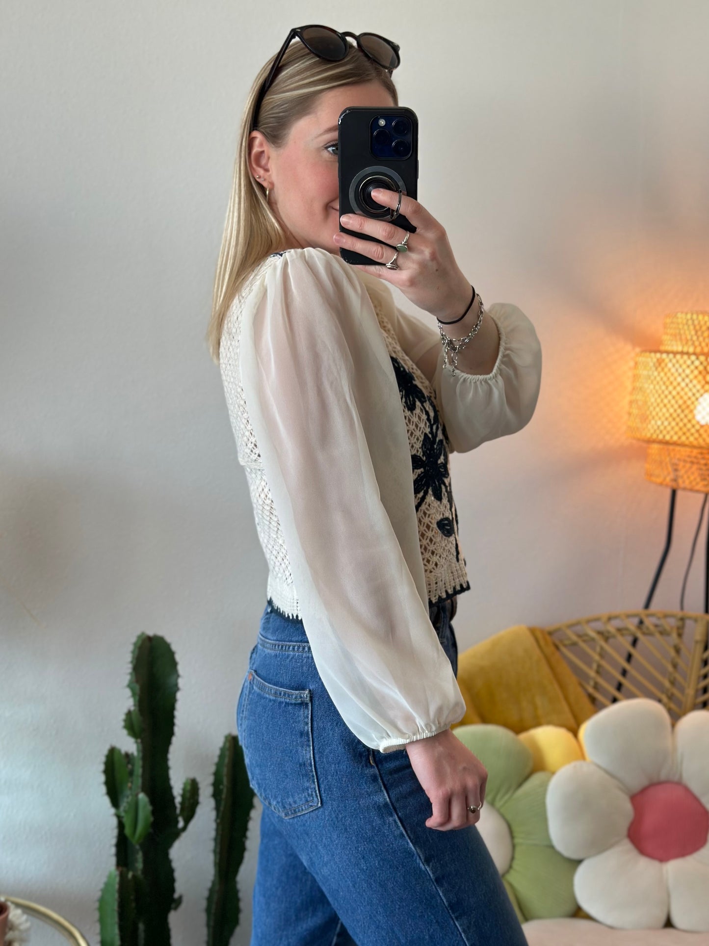 Top cardigan au crochet fleuri T.36