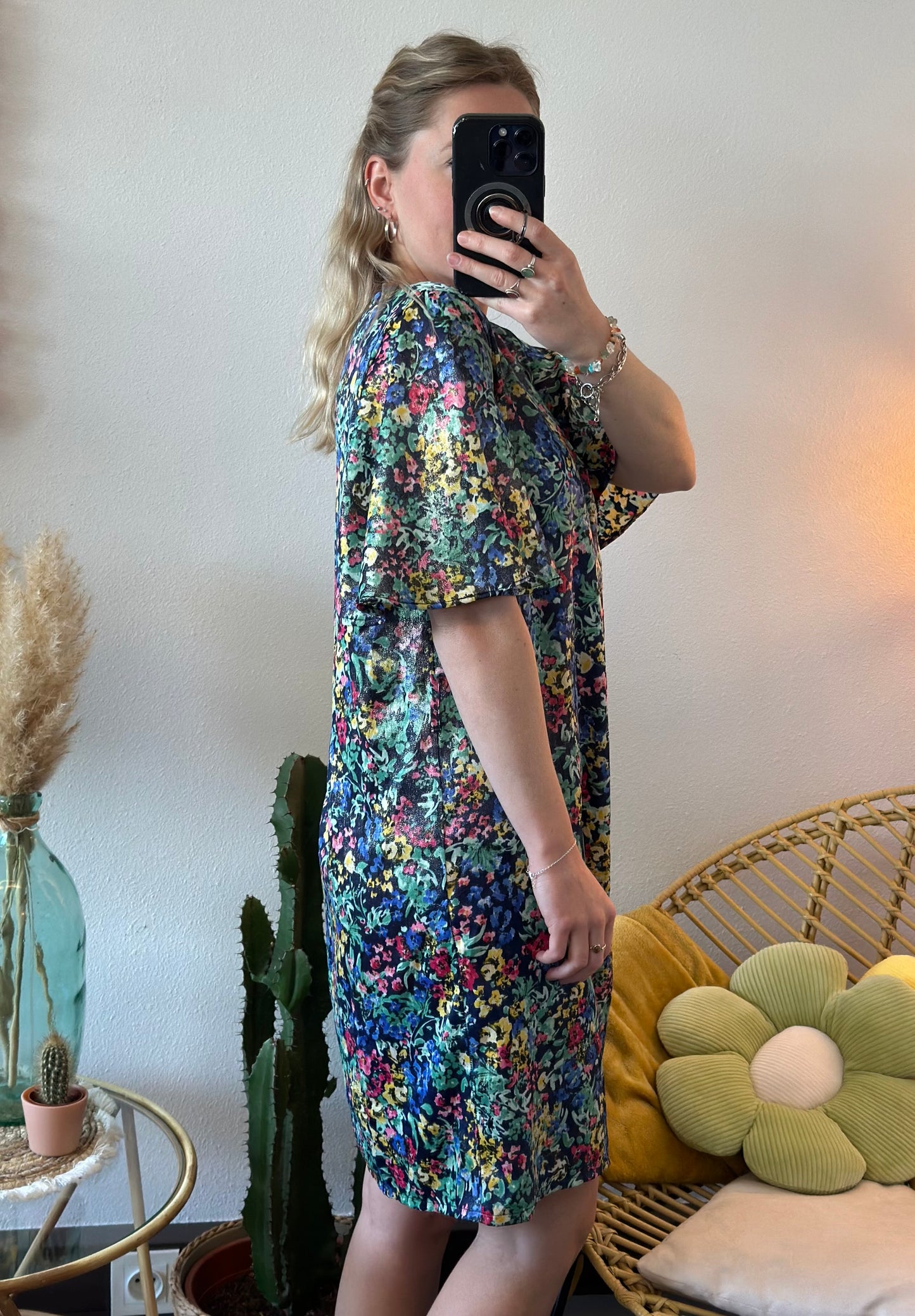 Robe midi à motifs fleuris colorés T.36