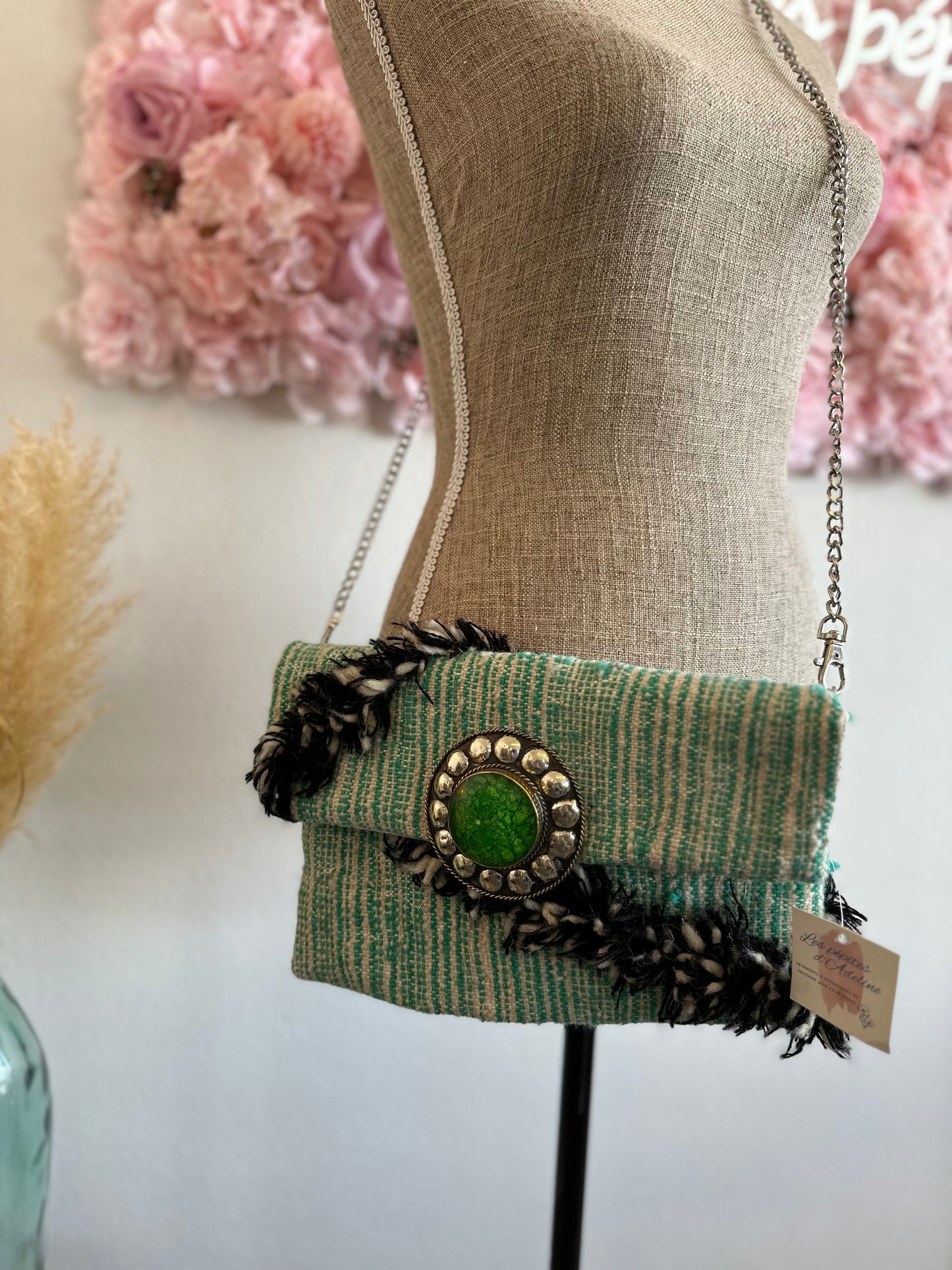 Pochette en bandoulière artisanale en bandoulière