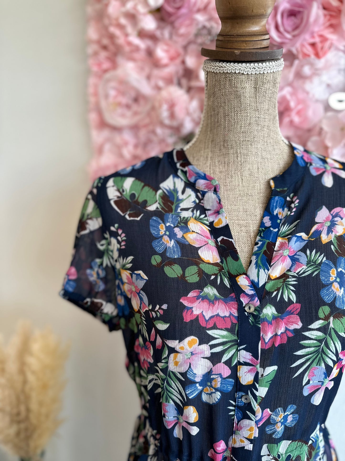 Robe longue en toile de viscose fleurie T.38