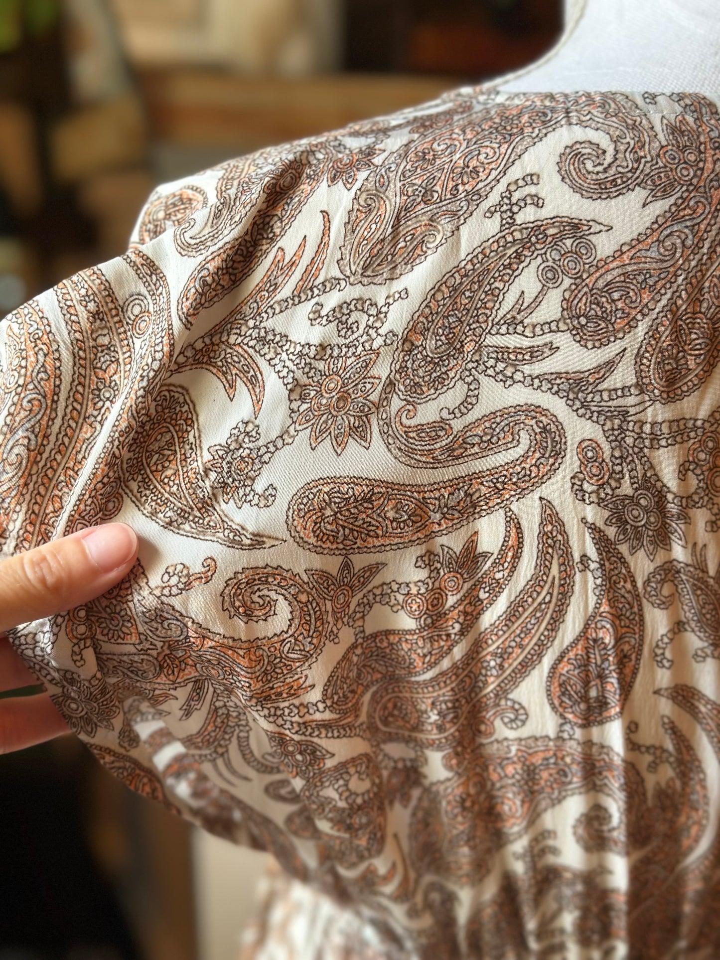 Belle robe longue motifs paisley fleuris taille U - Laraethnics