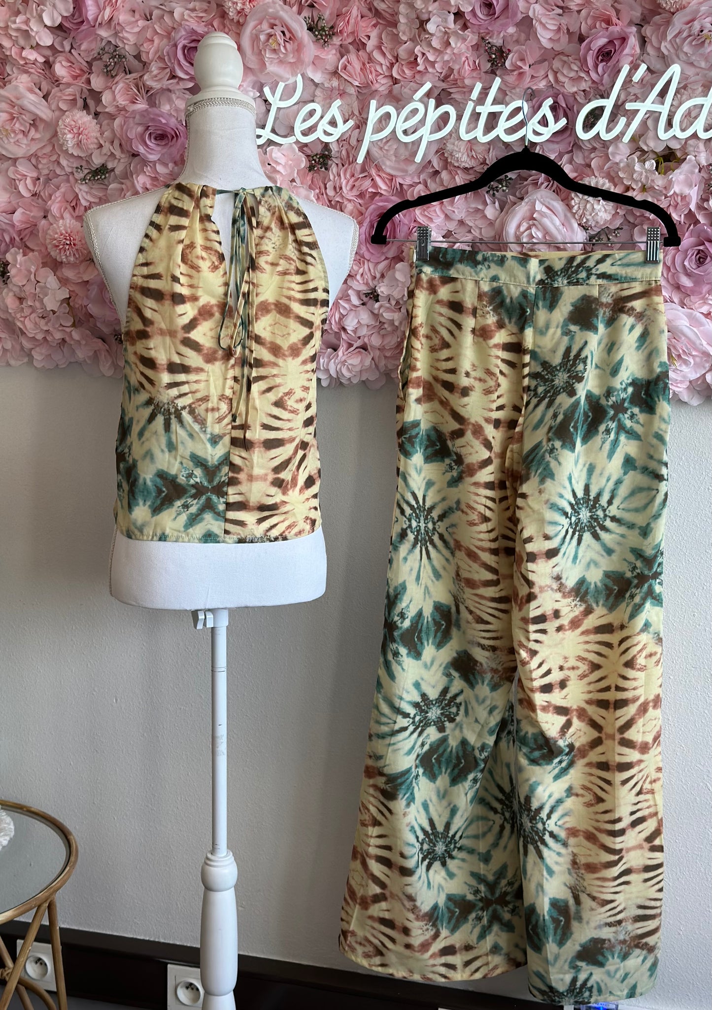 Ensemble d’été pantalon + top à motifs tie and dye, neuf T.36