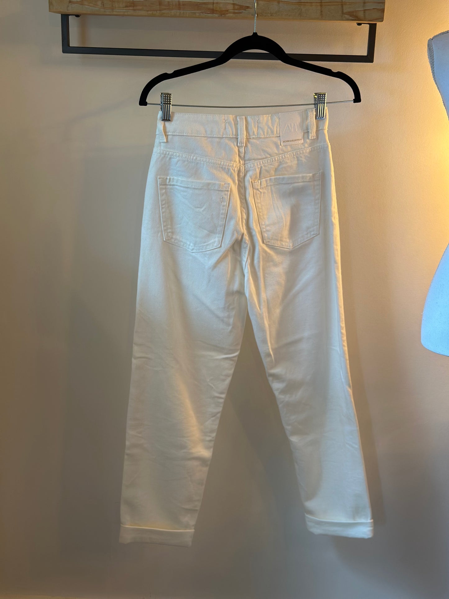 Jean droit blanc écru neuf T.34