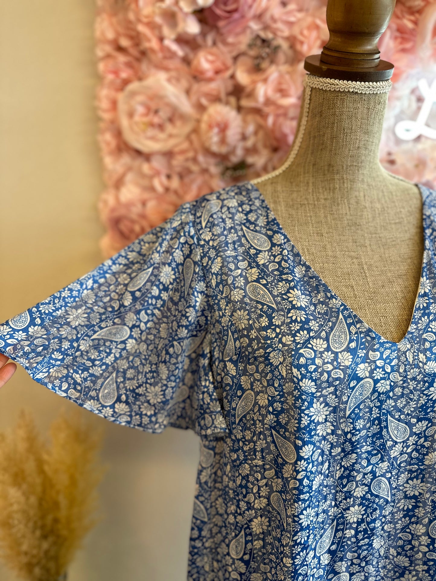 Robe bleue clair avec motif cachemire T.38