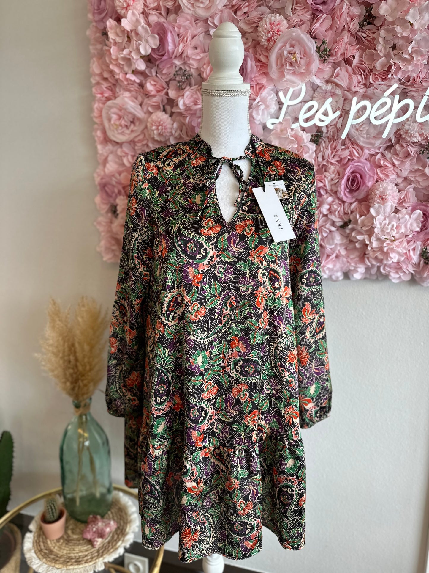 Belle robe fluide et légère à imprimé floral, T.34