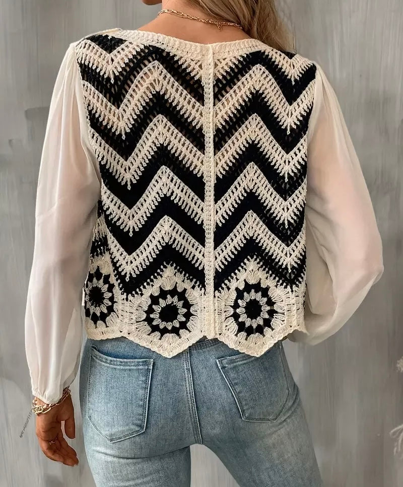 Cardigan en crochet fleuri noir et blanc T.36