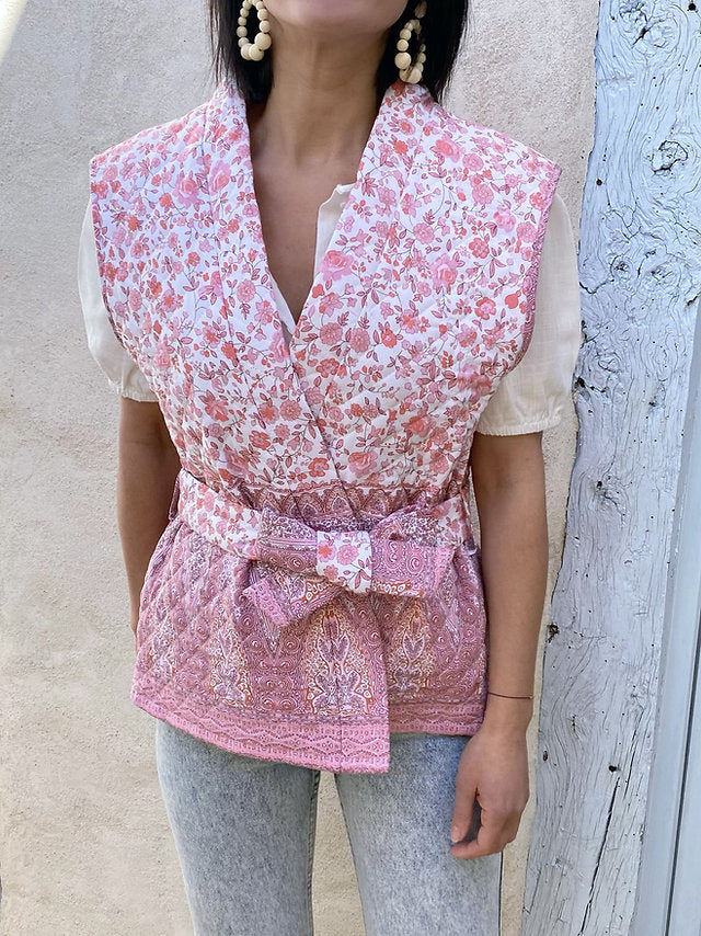 Veste matelassée sans manches fleurie T.36/38