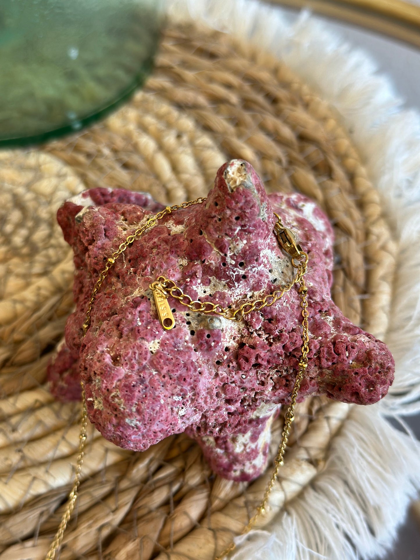 Collier doré en acier inoxydable avec pendentifs coquillages