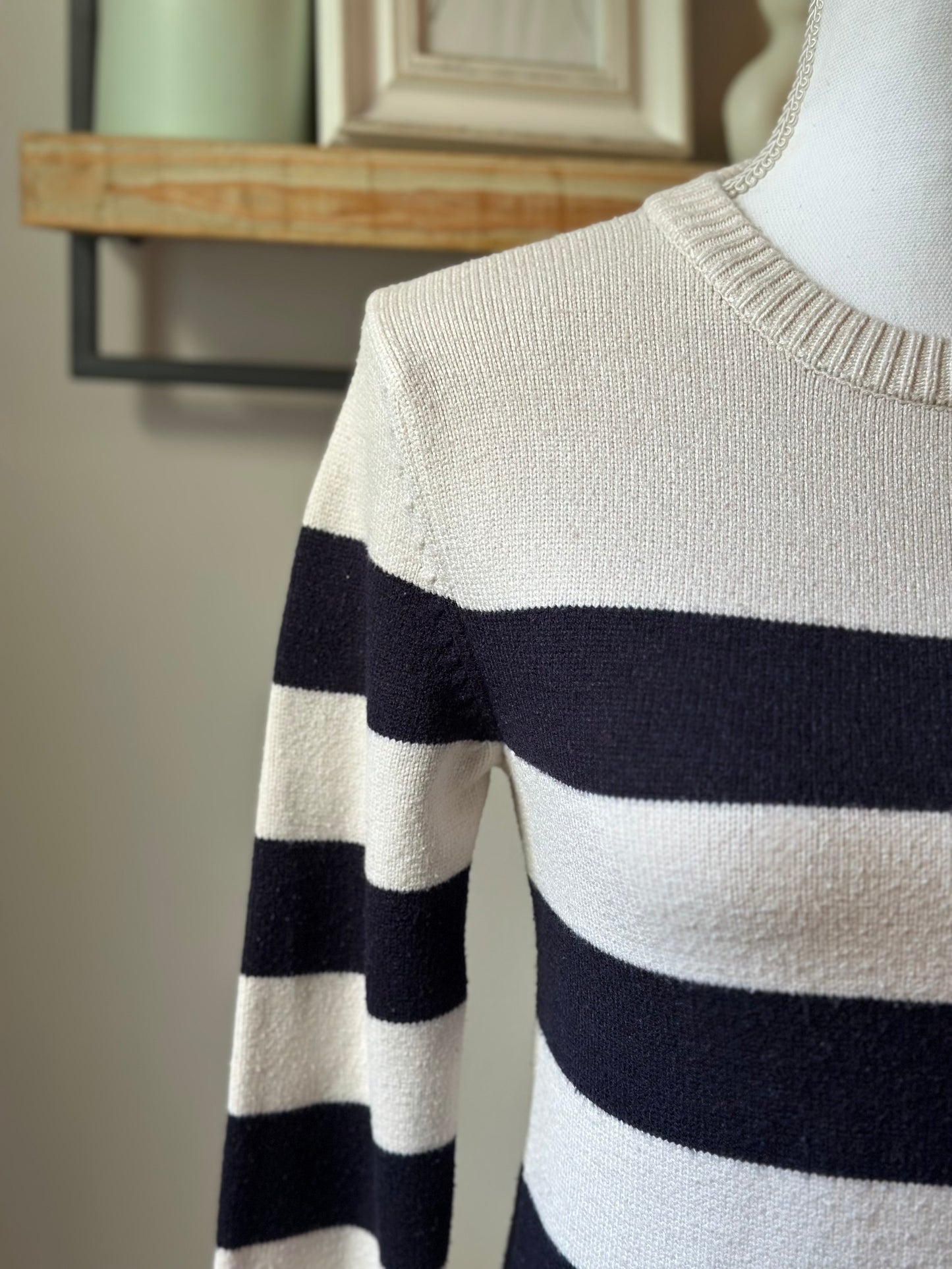 Pull marinière à rayures noir et écru T.34