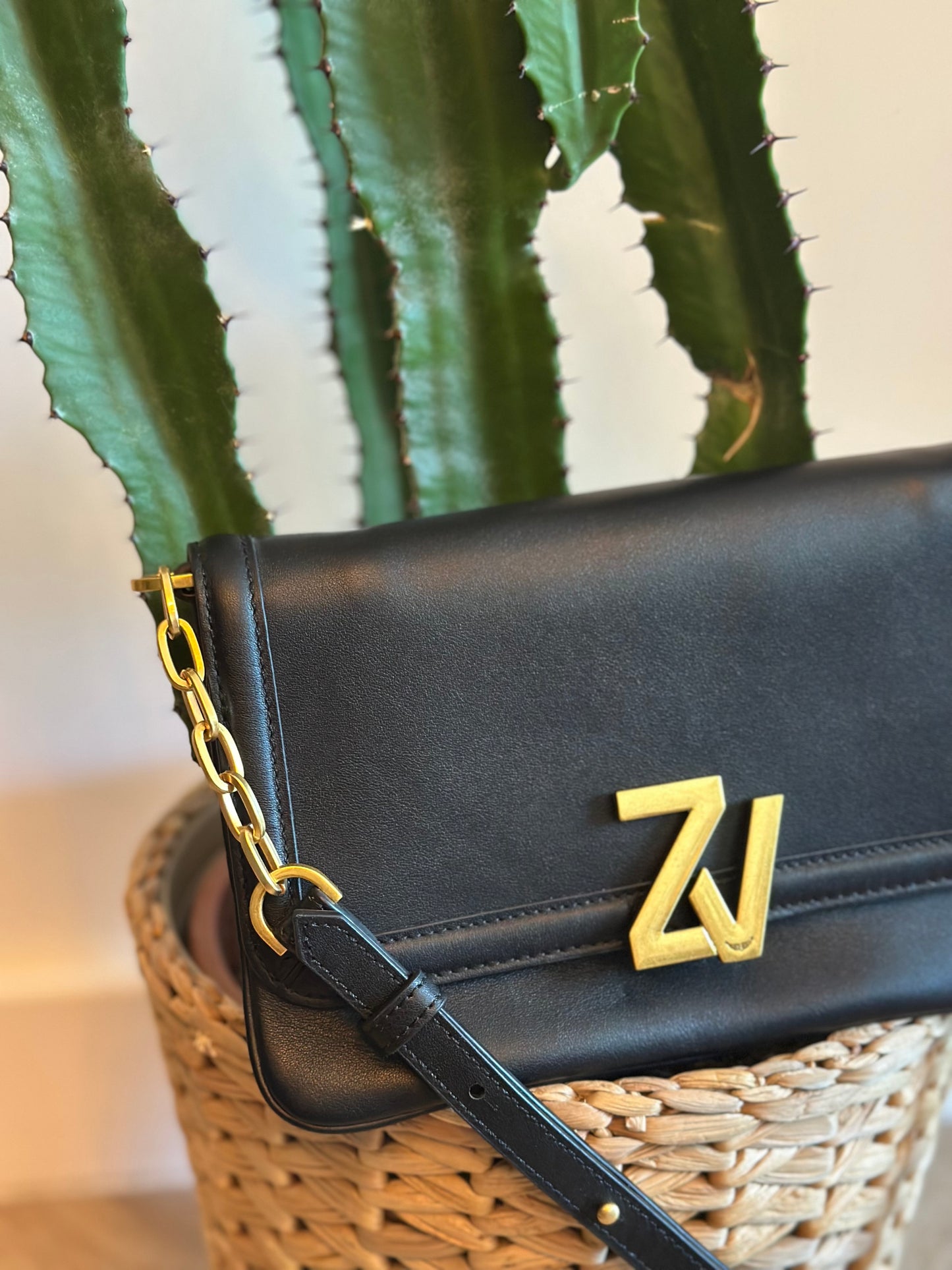 Sac à rabat cuir noir ZV Initiale