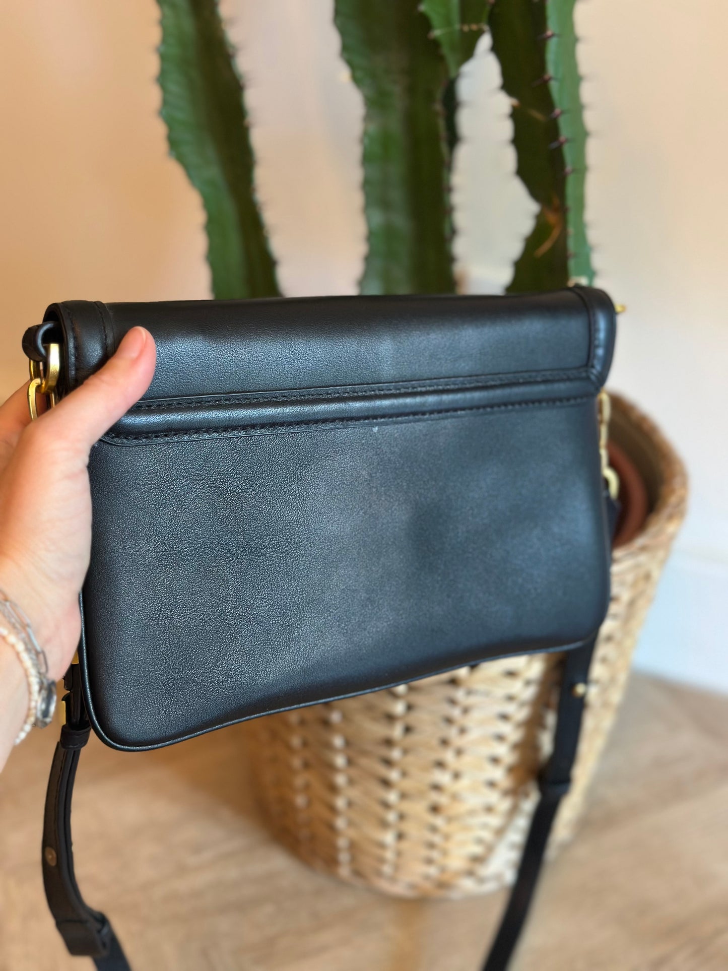 Sac à rabat cuir noir ZV Initiale