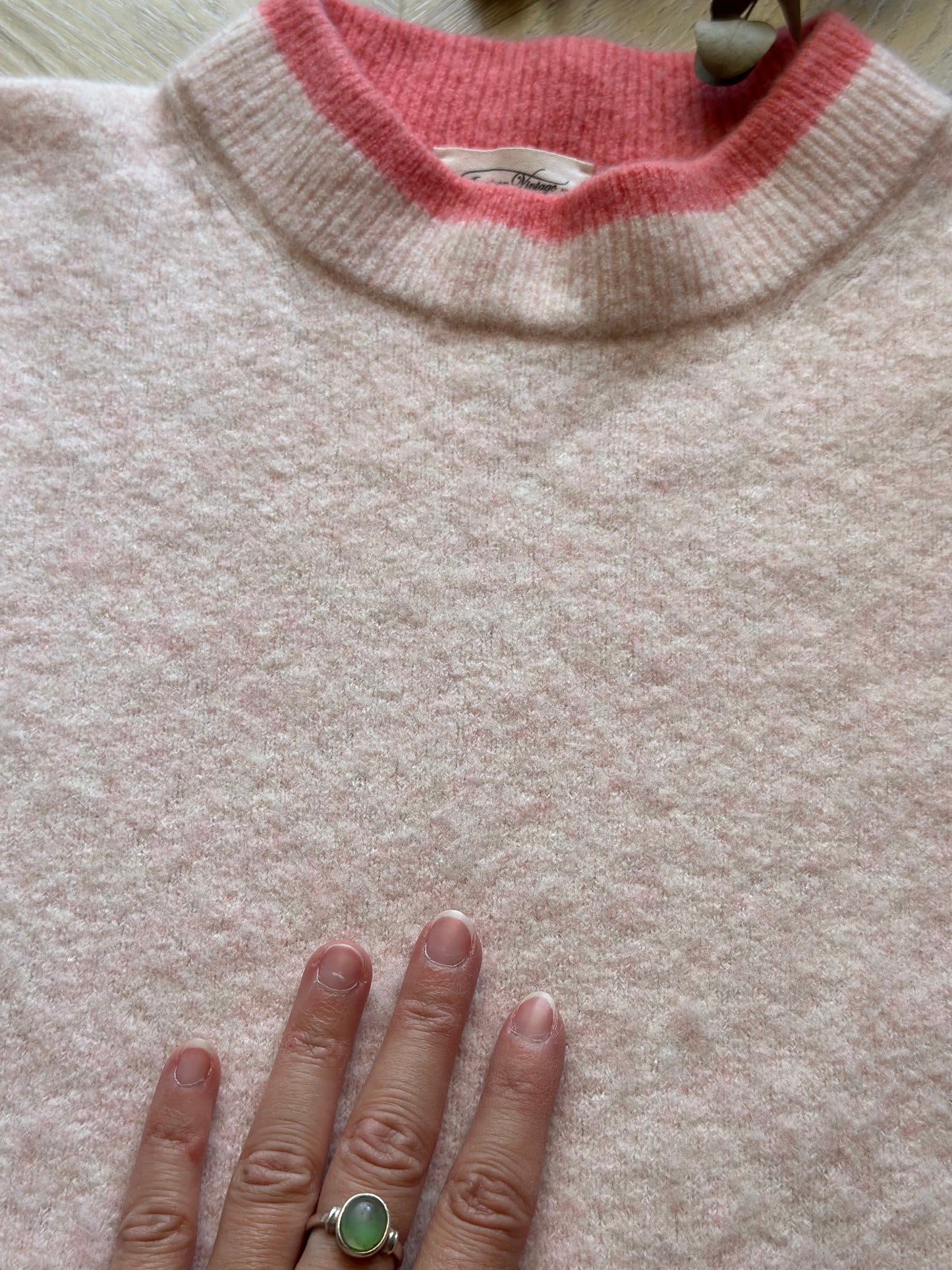 Pull rose en laine American Vintage col contrasté – T.34/36 oversize