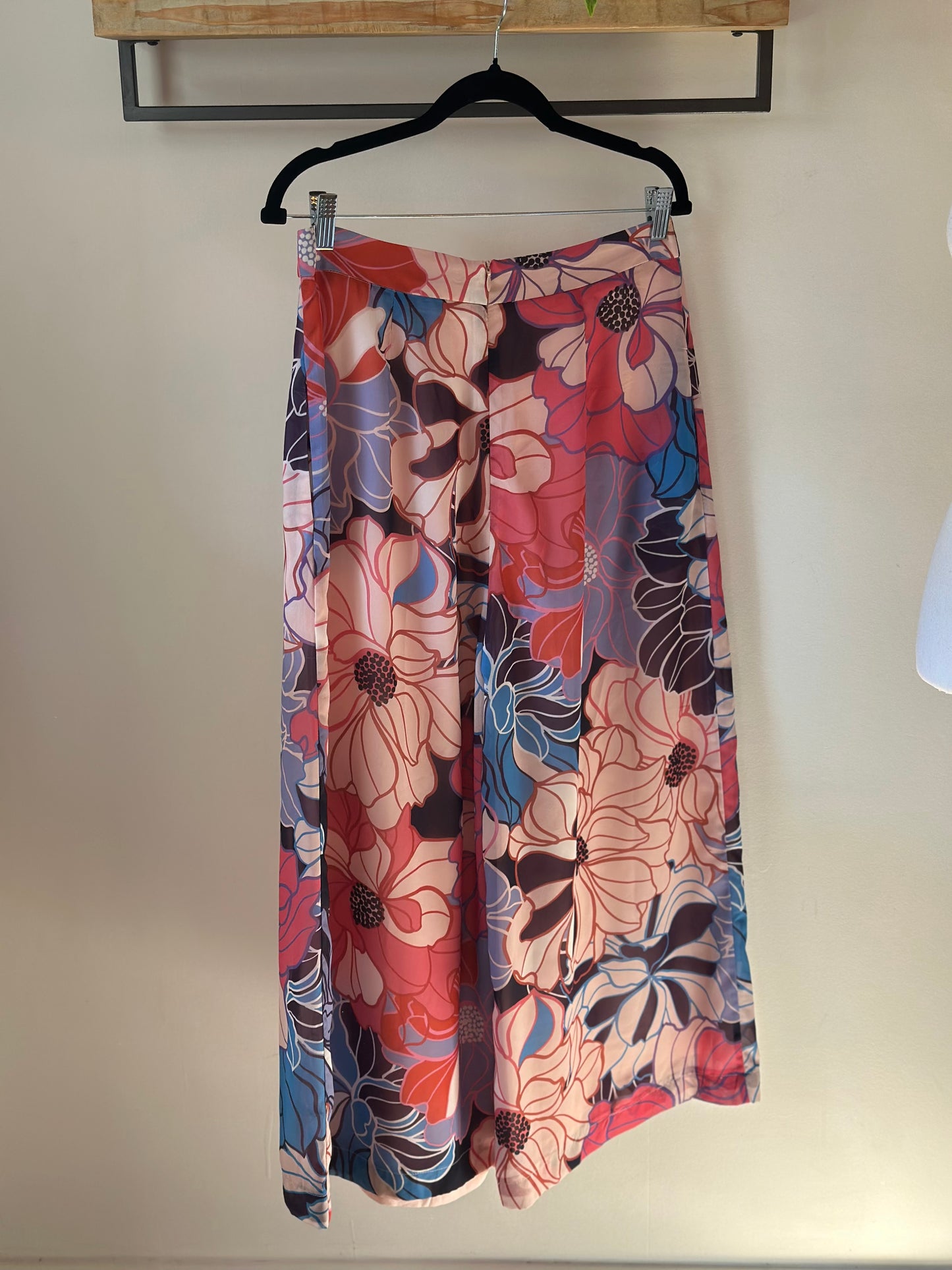 Pantalon large fleuri T.38