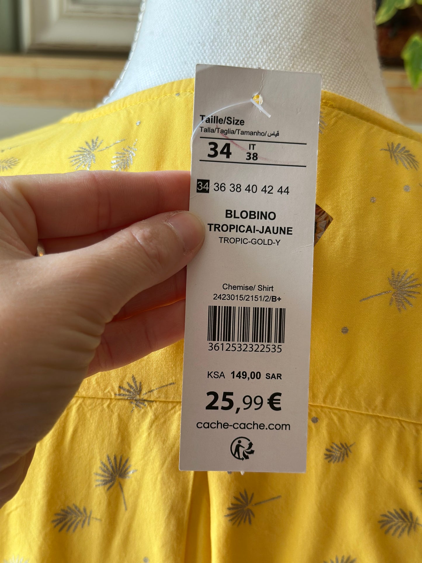 Blouse imprimé jaune doré neuve T.34