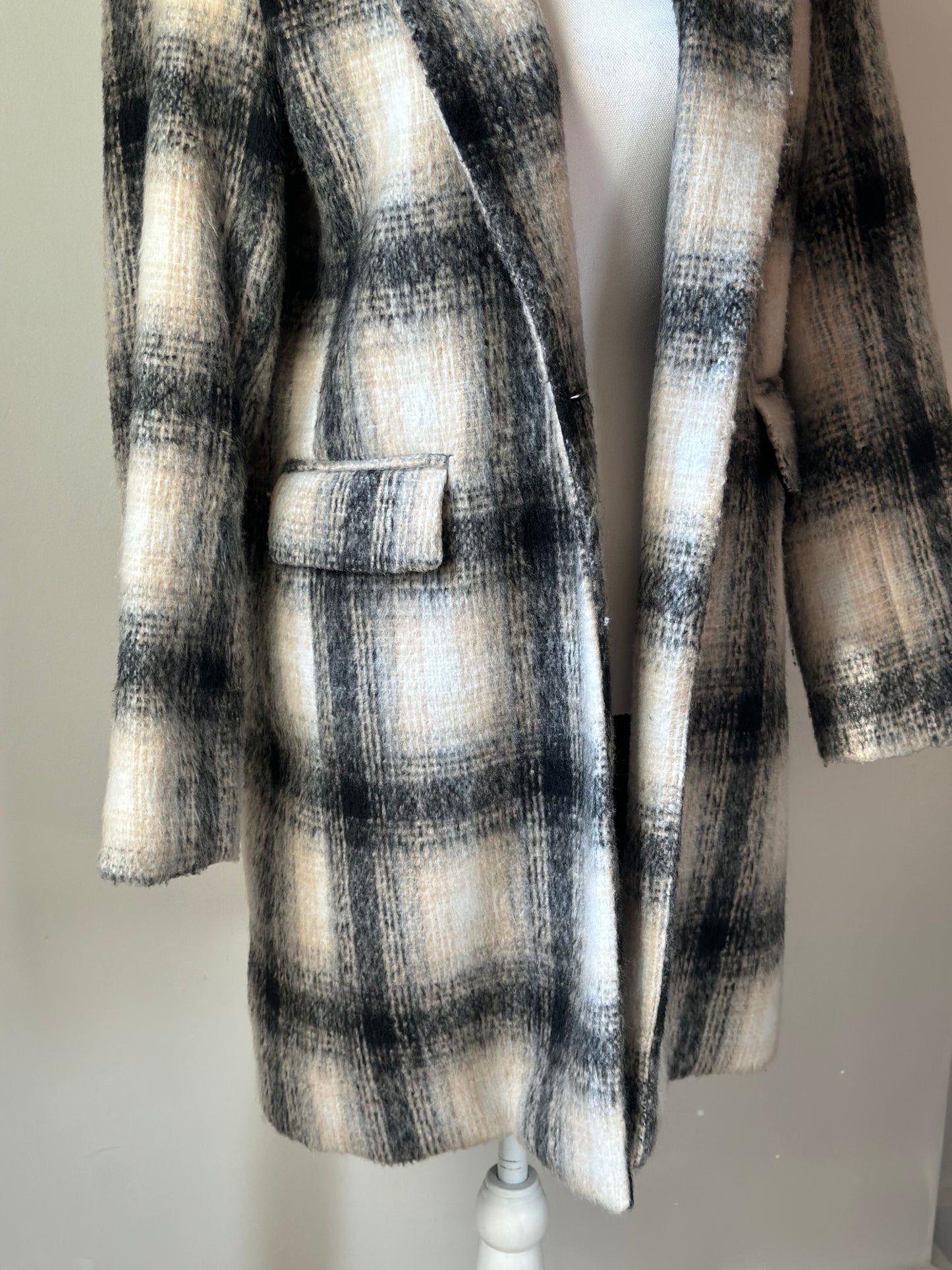 Manteau en laine beige modèle Lamar T.38