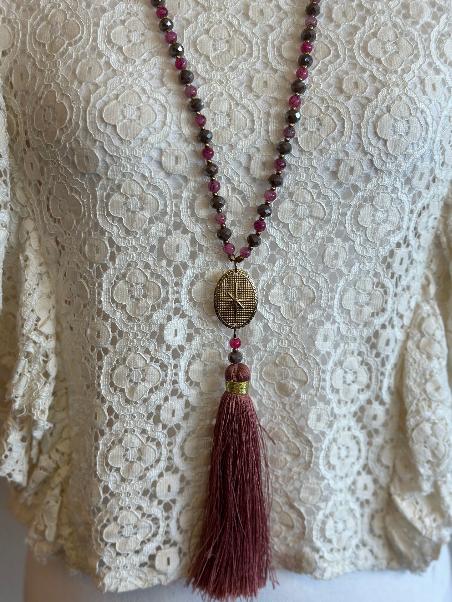 Collier sautoir perles rose fuchsia
