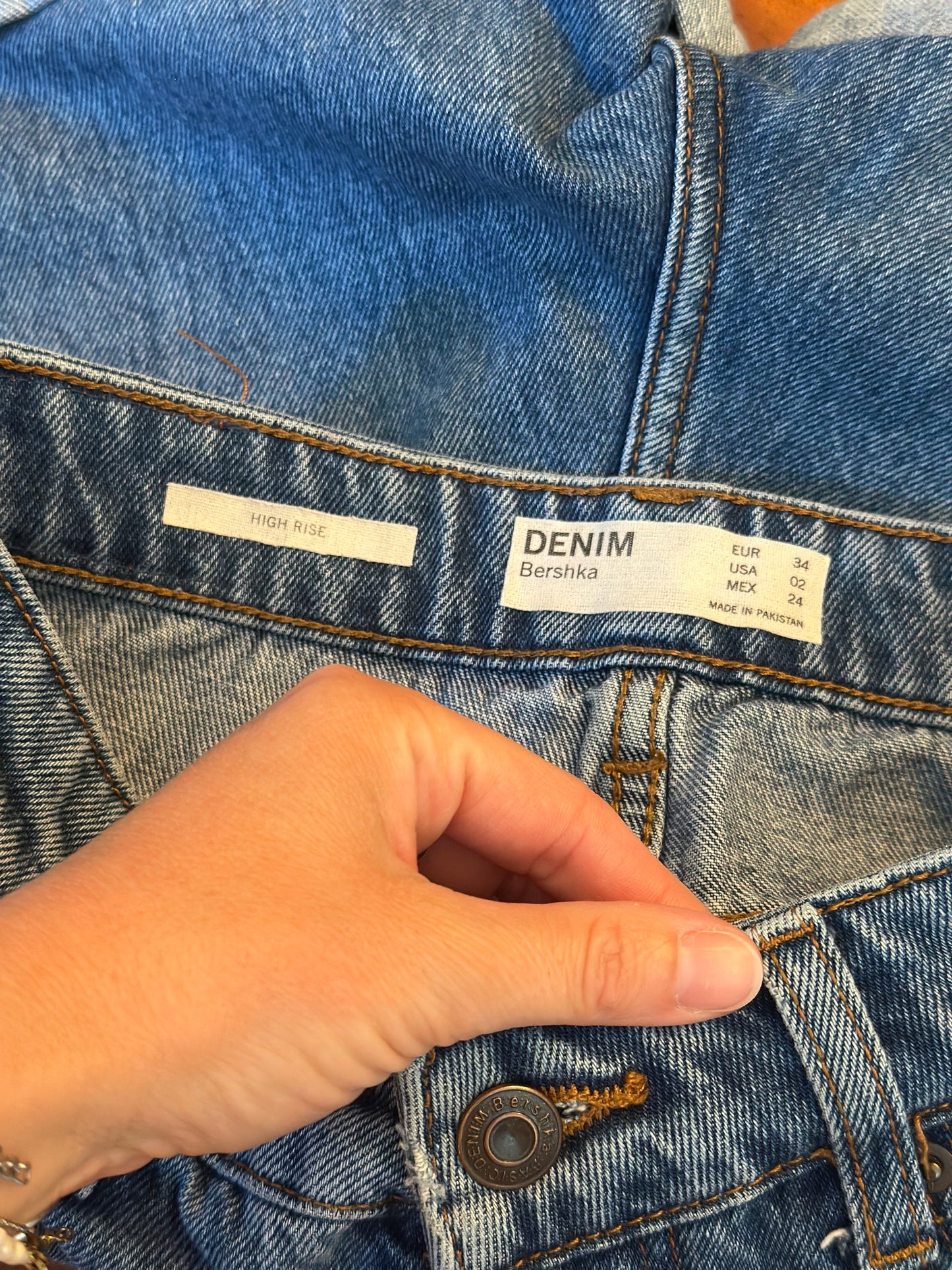 Short en jean bleu brut taille haute T.34