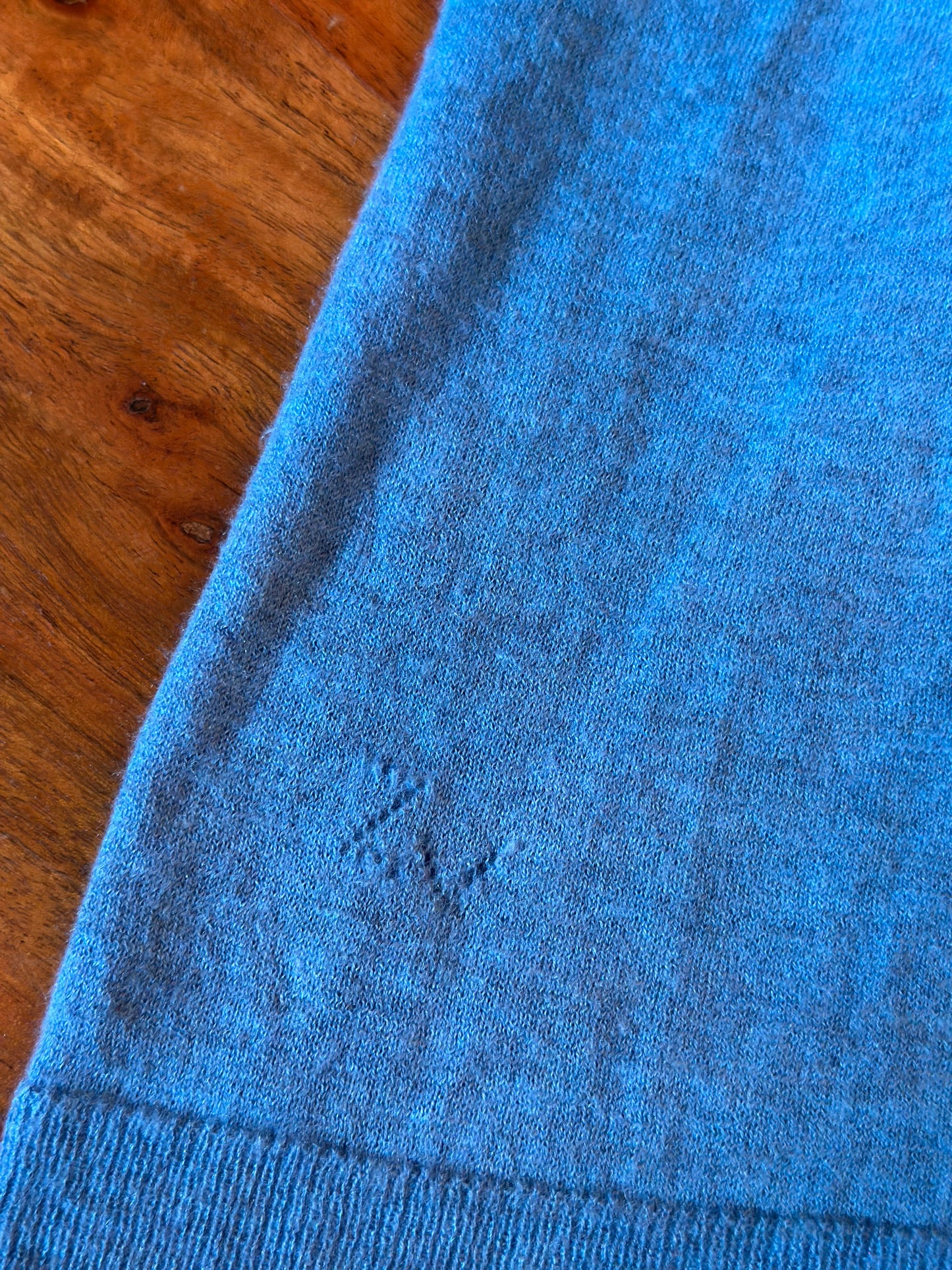 Pull col rond en cachemire bleu modèle miss cp T.36