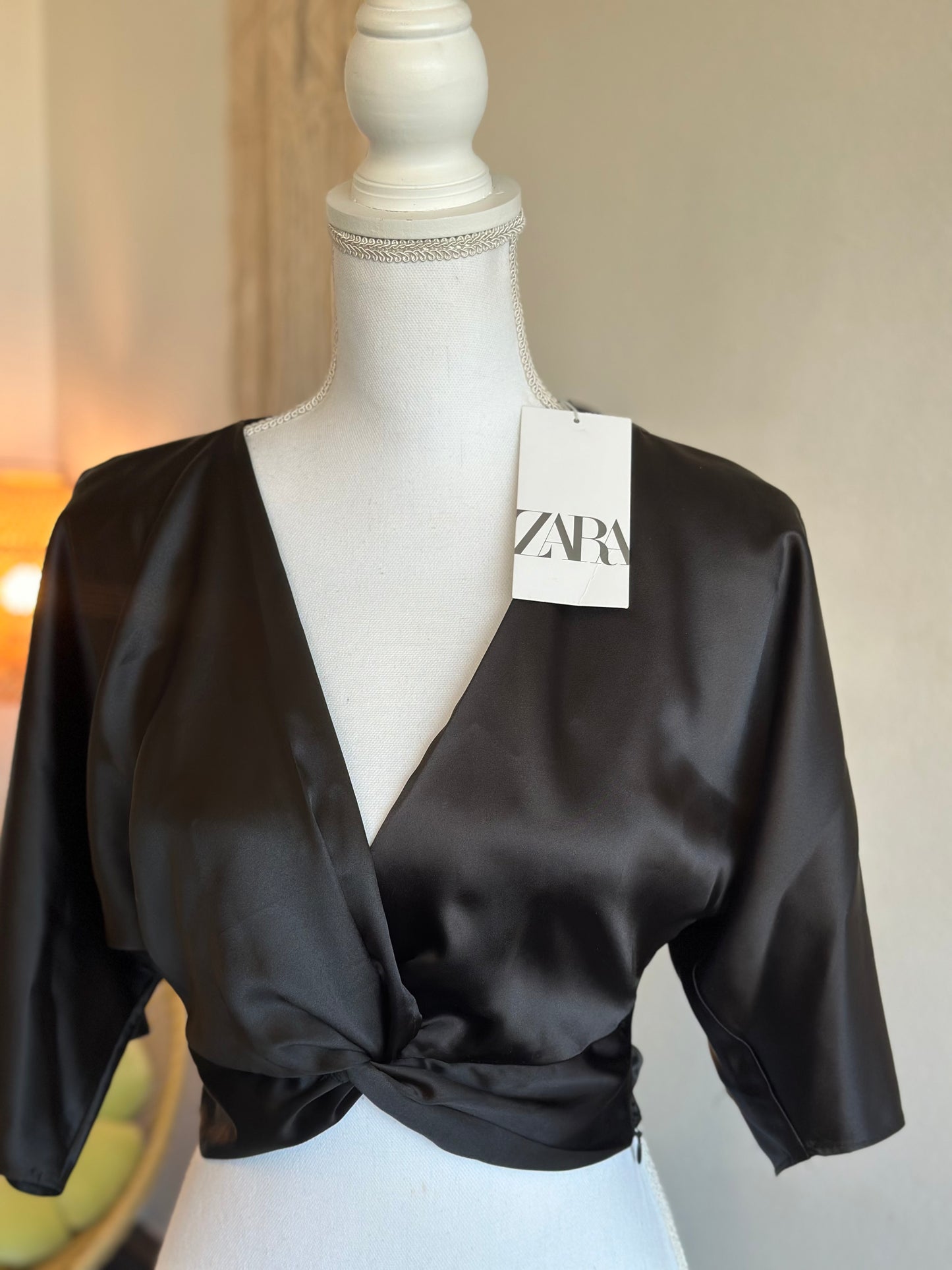 Top noir effet satin, taille XS - Zara