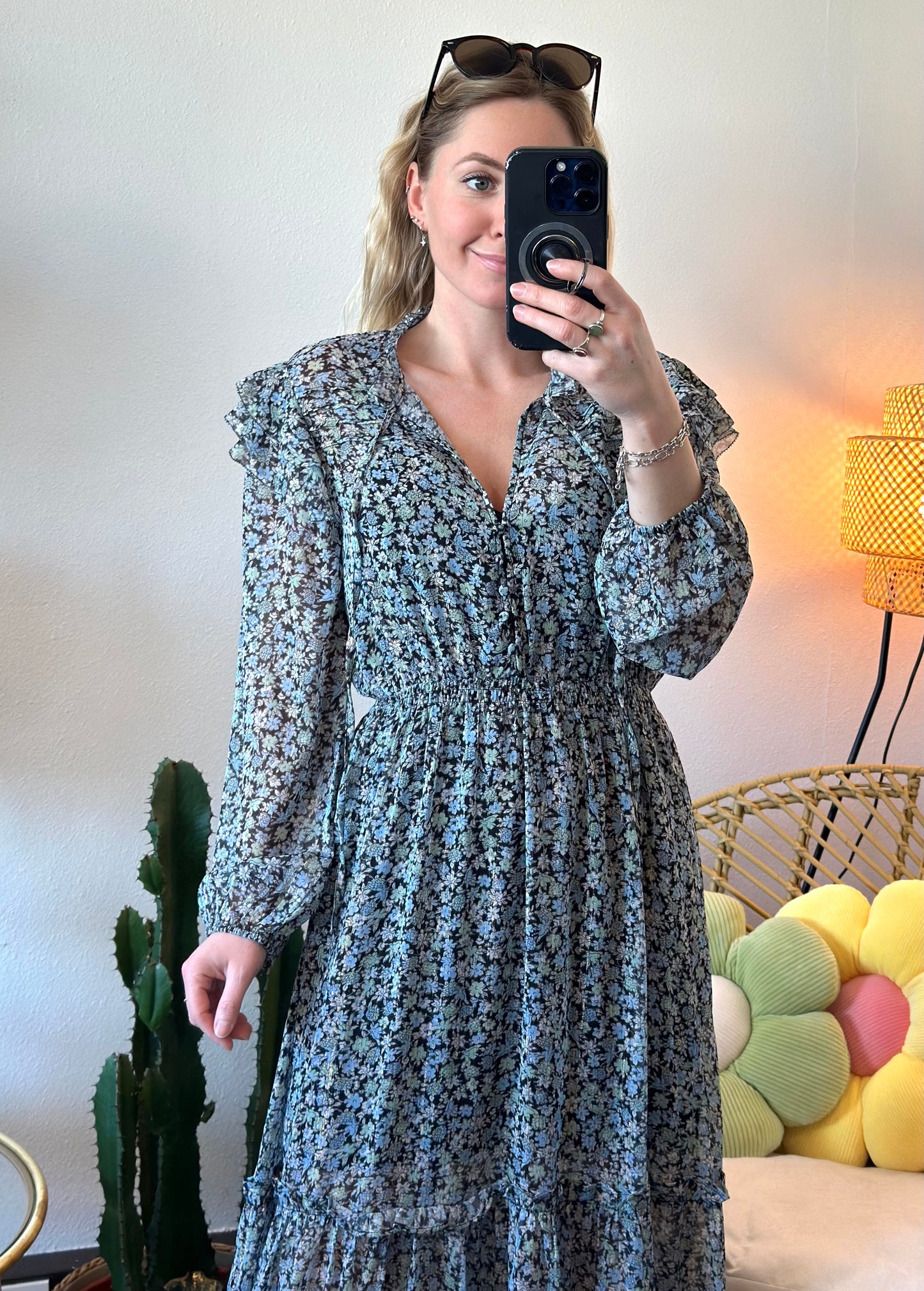 Robe longue bleu à motifs fleuris, modèle Renaza, T.36