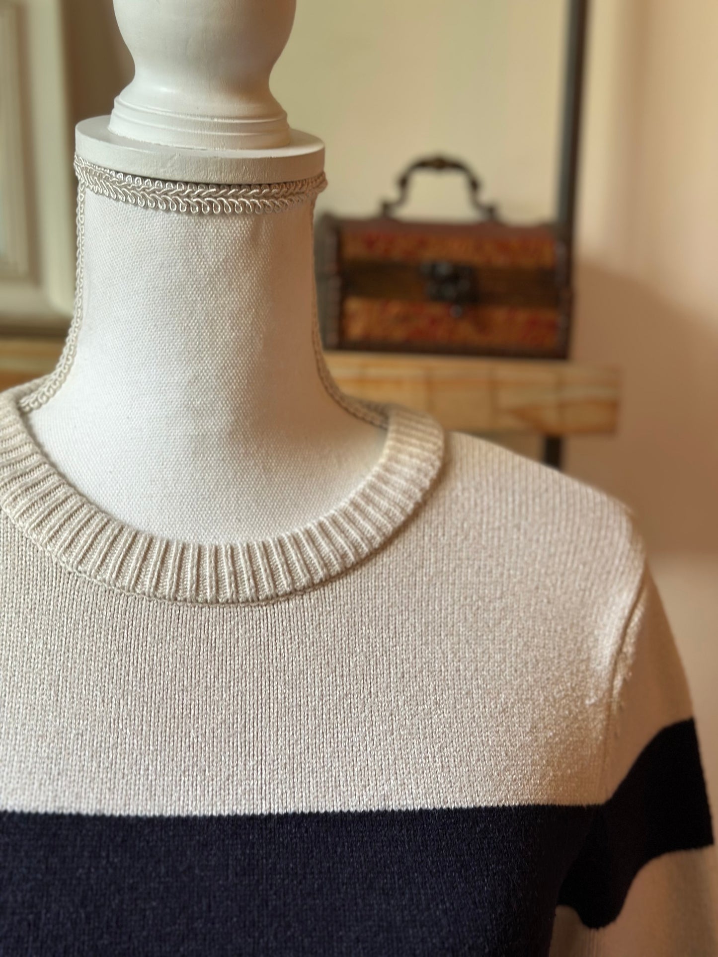 Pull marinière à rayures noir et écru T.34