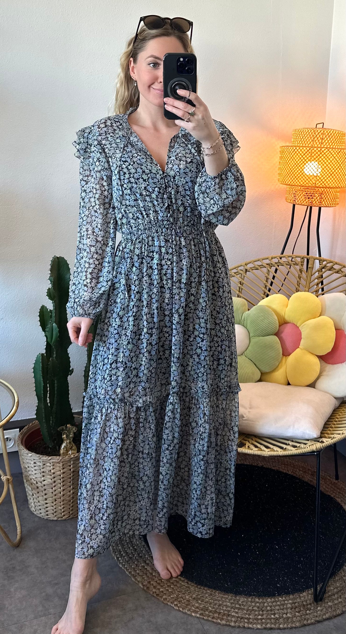 Robe longue bleu à motifs fleuris, modèle Renaza, T.36