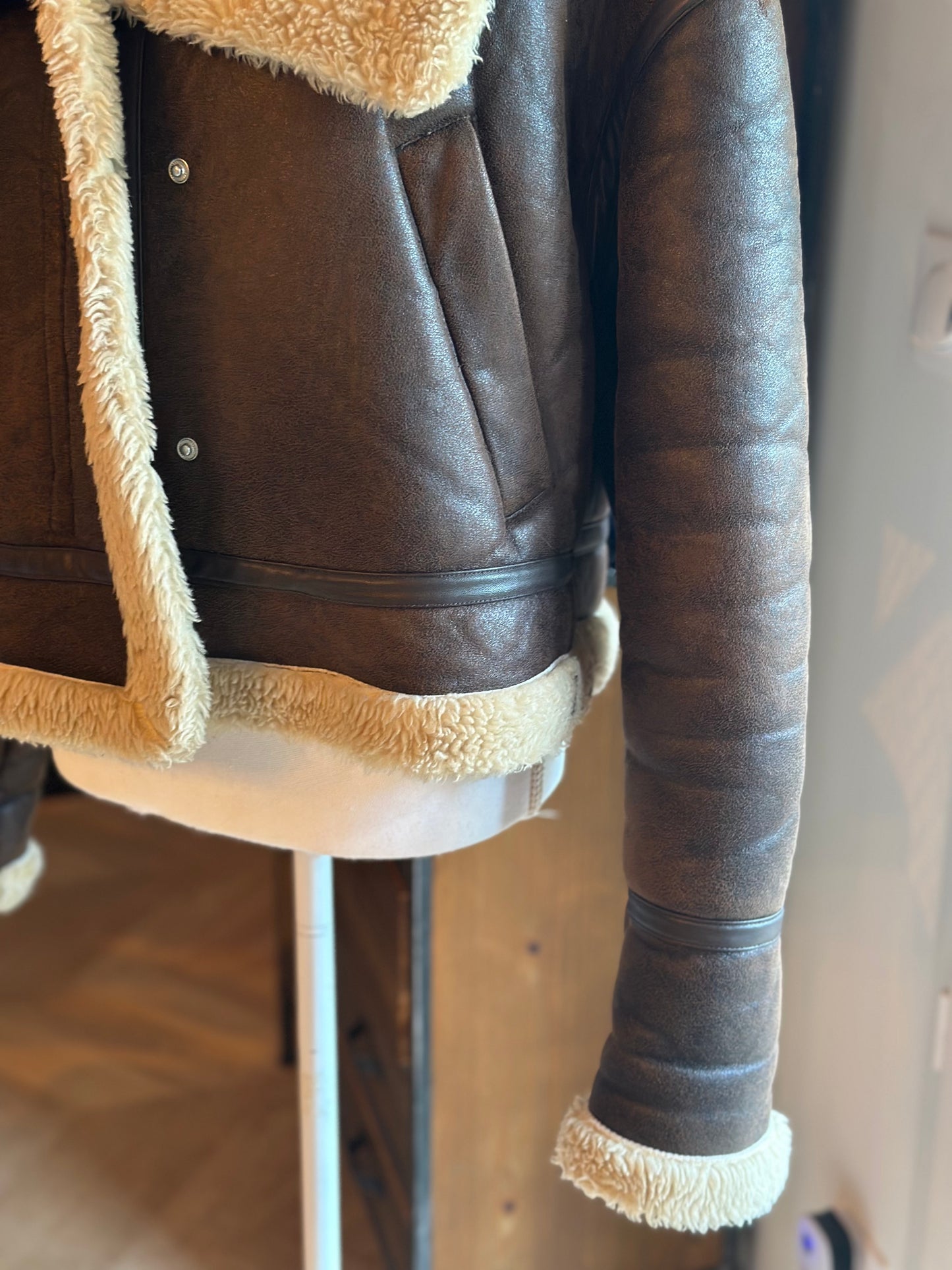 Blouson aviateur marron doublé effet mouton T.38