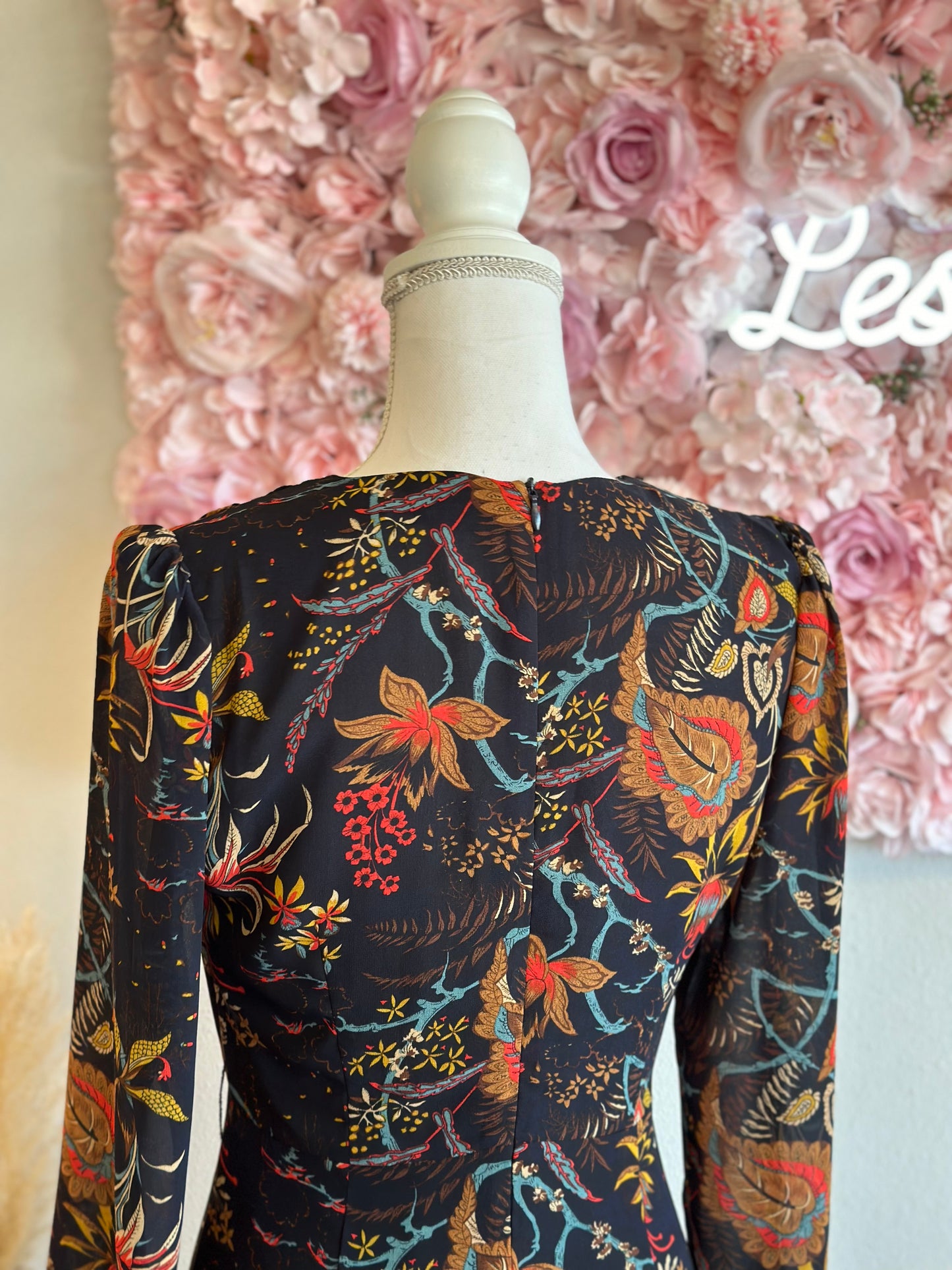 Robe fluide à motifs floraux et feuillages, T.36