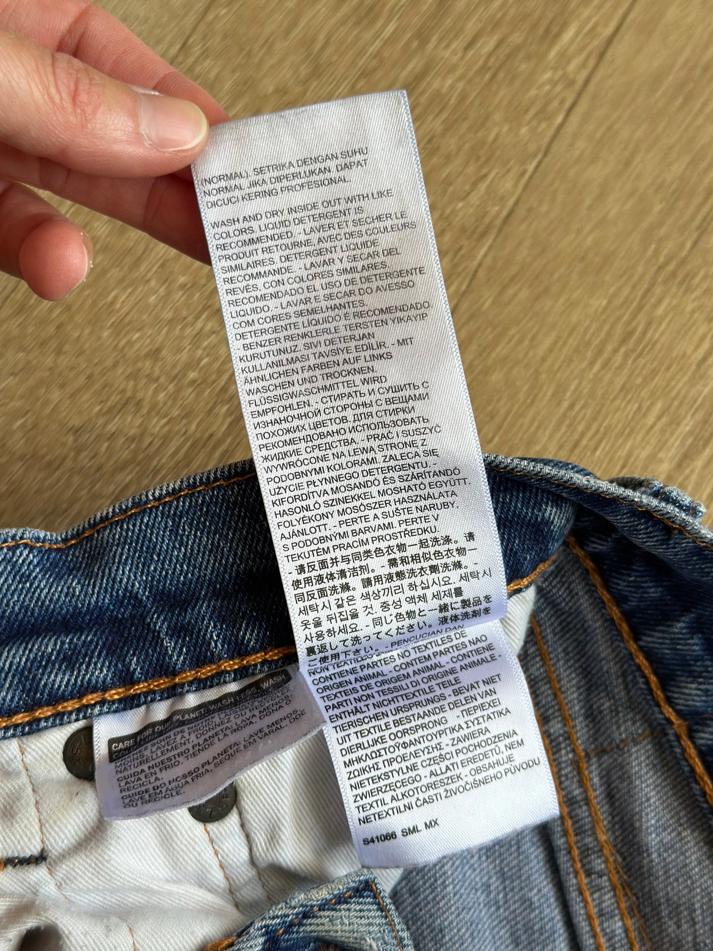 Jean Levi’s 505 C – Taille W25 L32 (équivalent 34/36 FR)