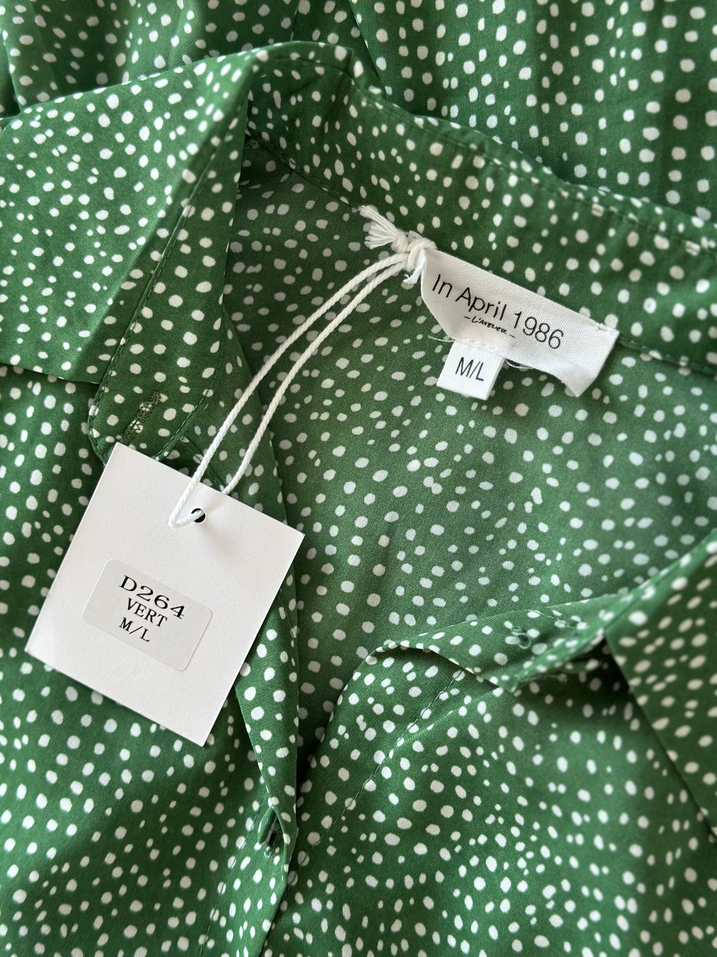 Robe fluide à volants verte à pois blancs T.38/40