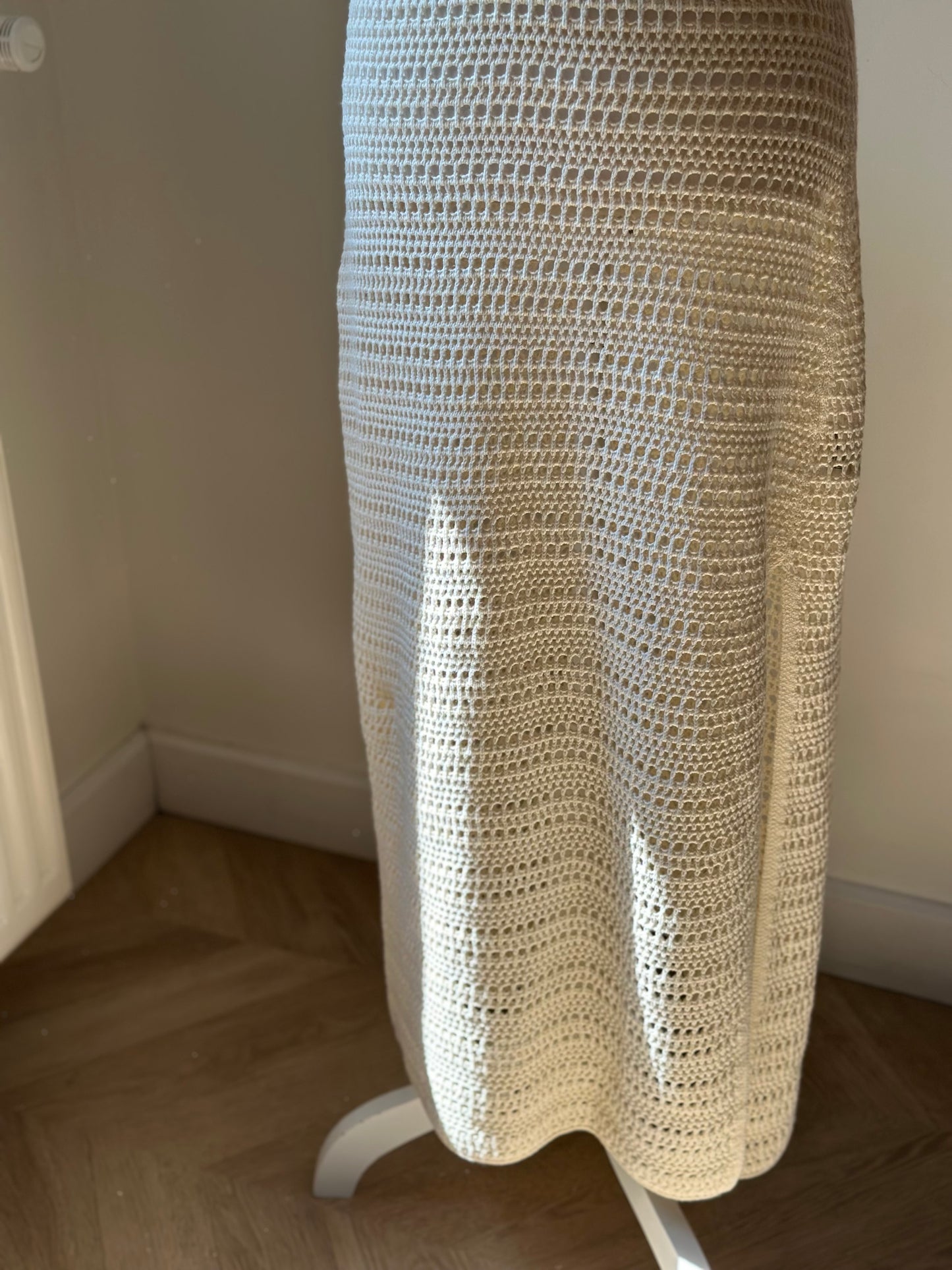 Robe longue au crochet crème neuve T.38