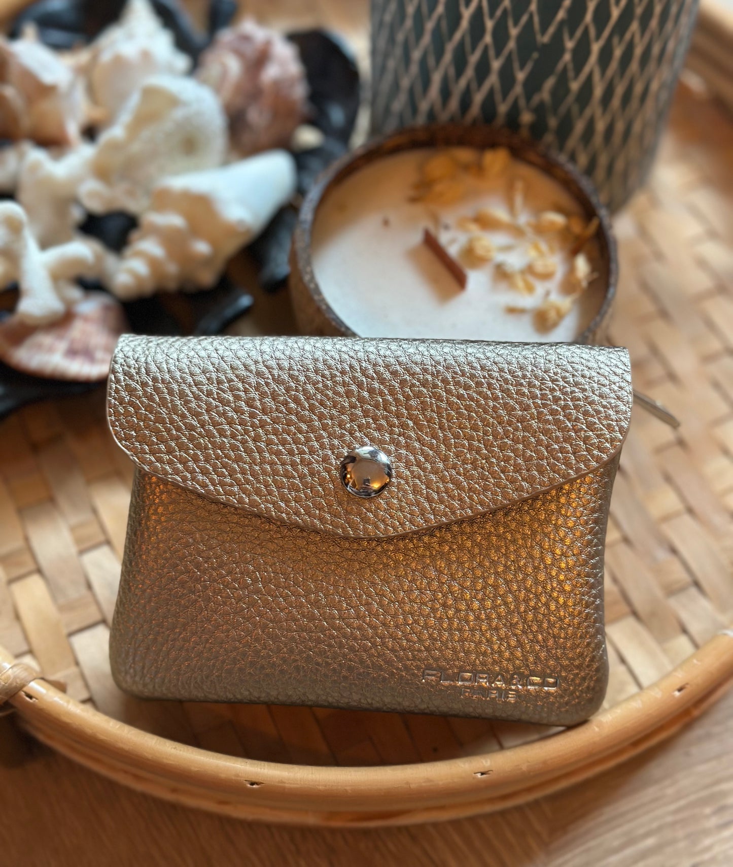 Porte-monnaie taupe métal Flora & Co ligne Bobby – Neuf
