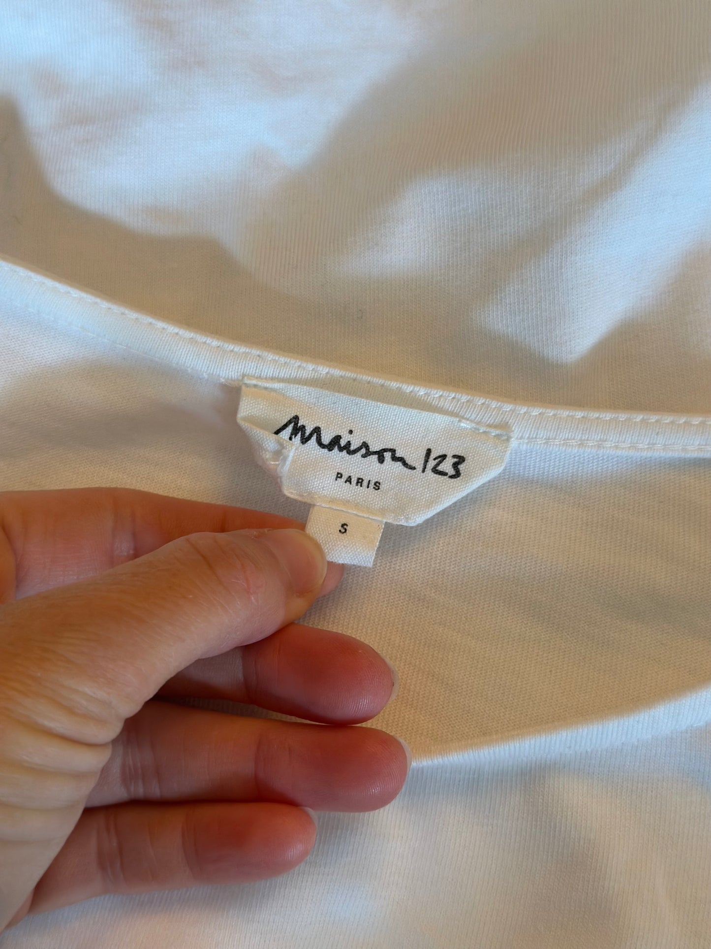 Top manches en dentelle crochet T.36