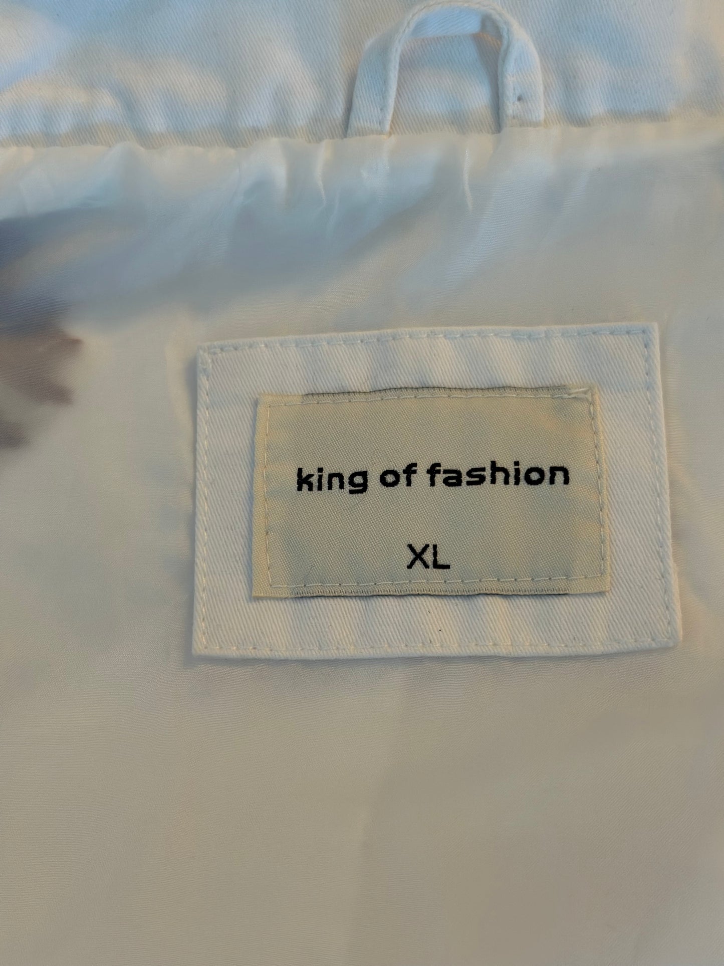 Veste parka blanche brodée – fleurs et sequins T.42
