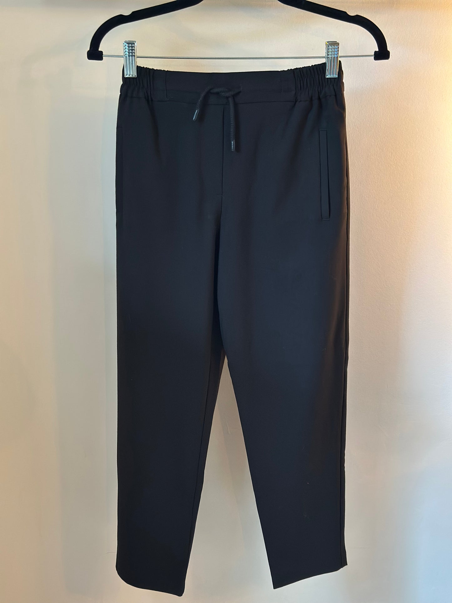 Pantalon droit type chino noir neuf T.34