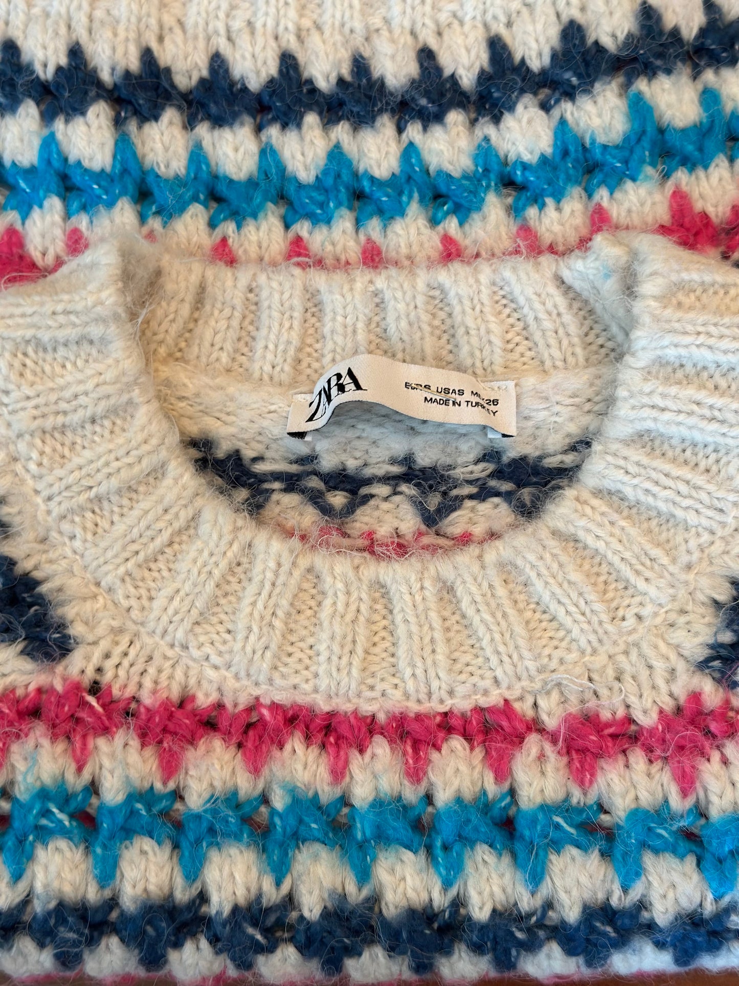 Pull en maille colorée T.36