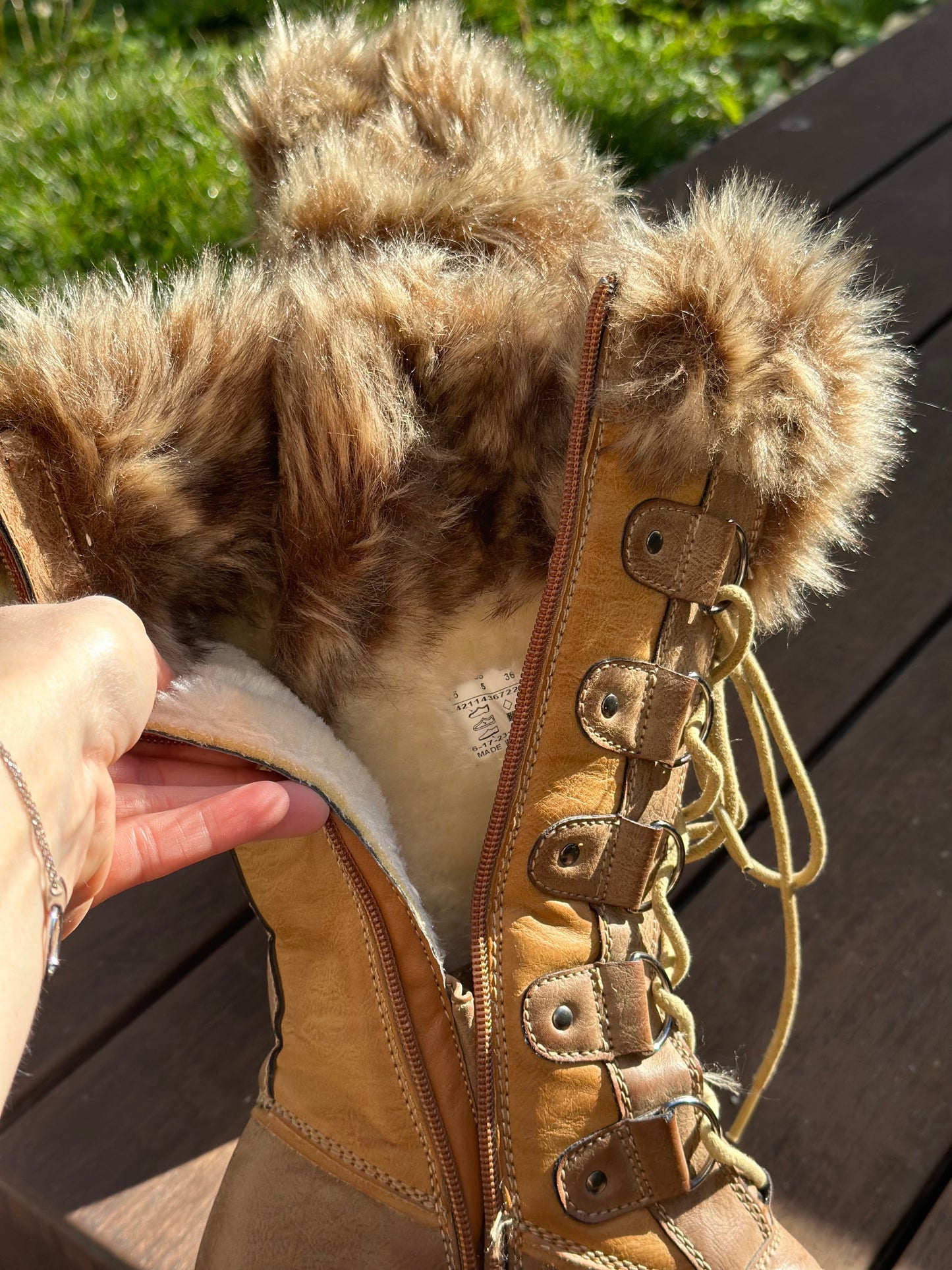Bottes de neige fourrées, modèle Beverly, couleur brun, T.36