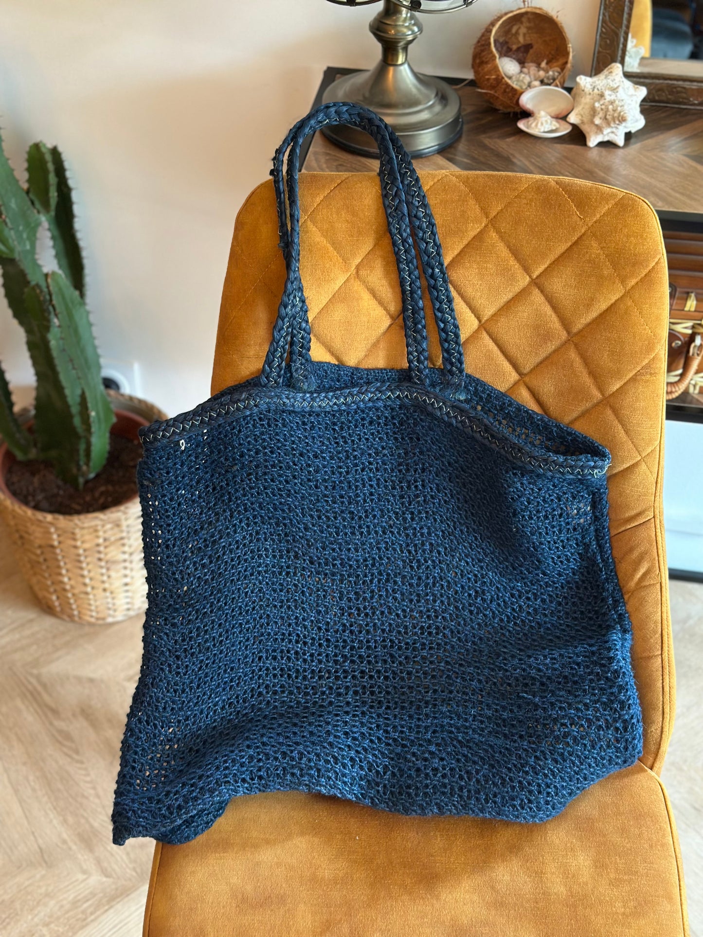 Sac cabas en jute bleu marine “Bohème” – anses cuir