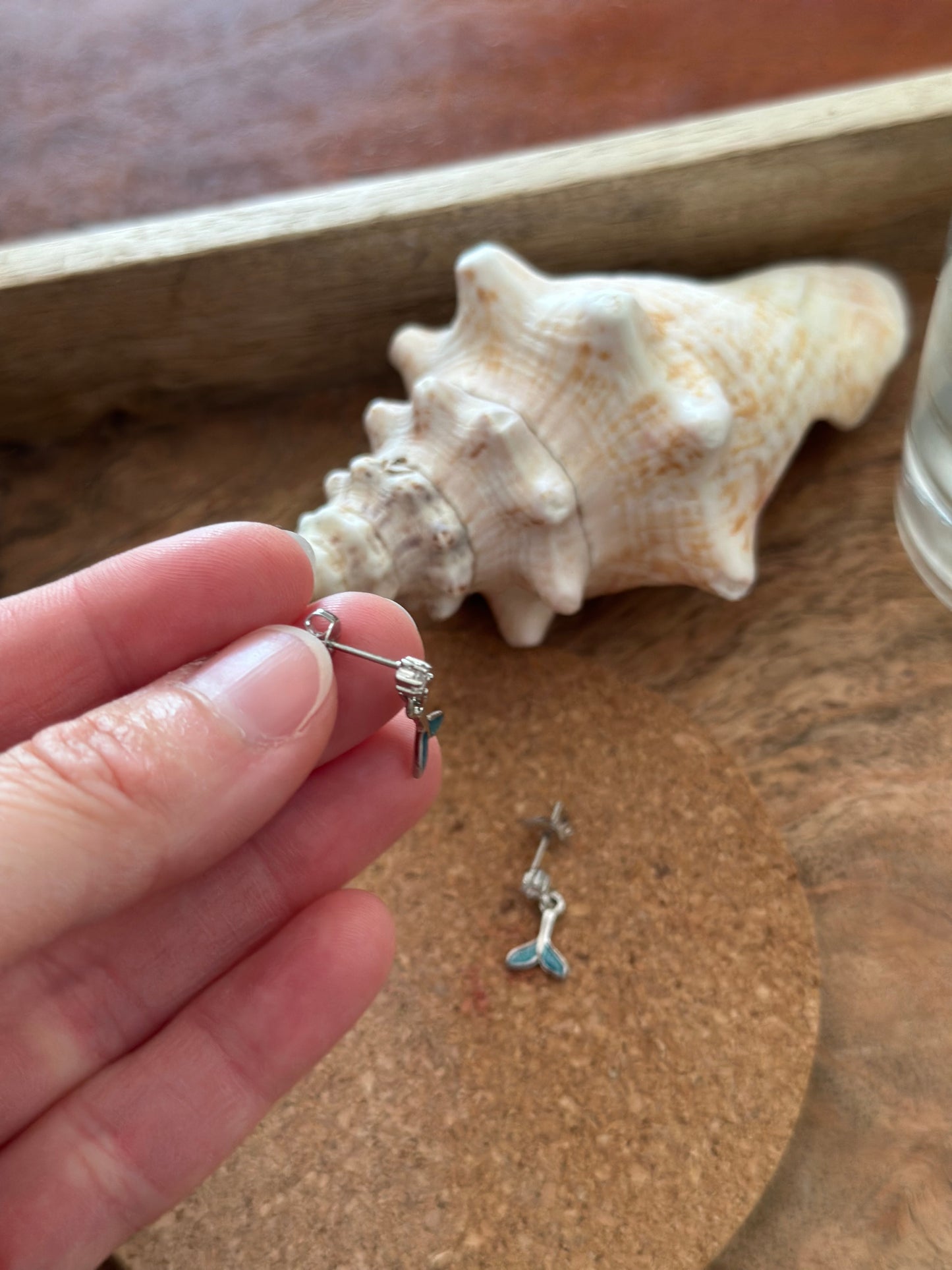 Boucles d’oreilles pendantes sirène – argent & bleu – neuves