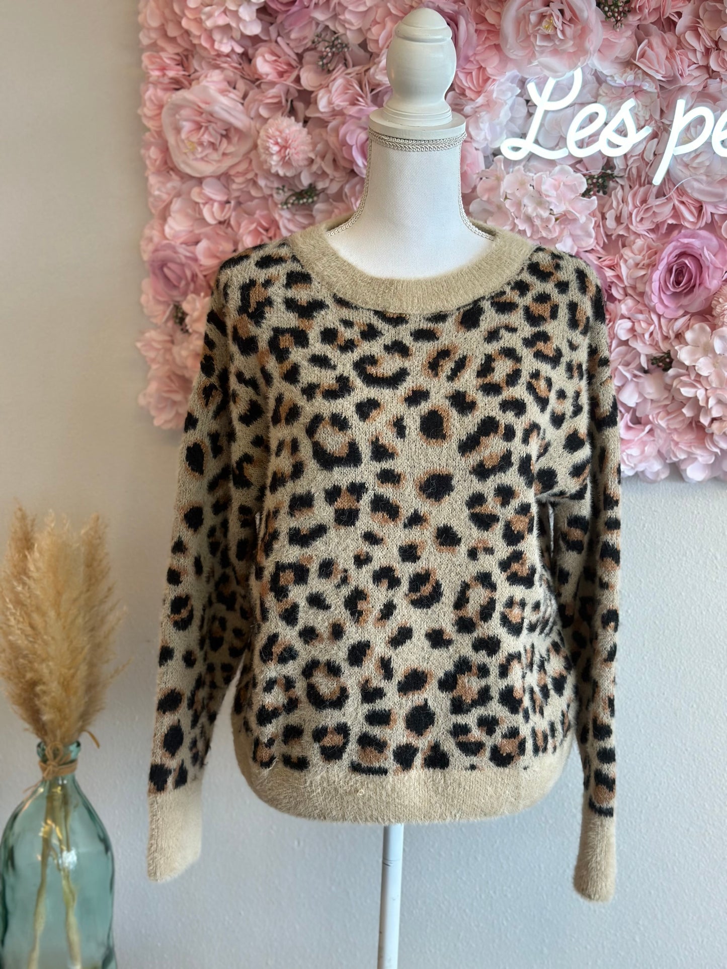 Pull doux à motifs léopard T.34