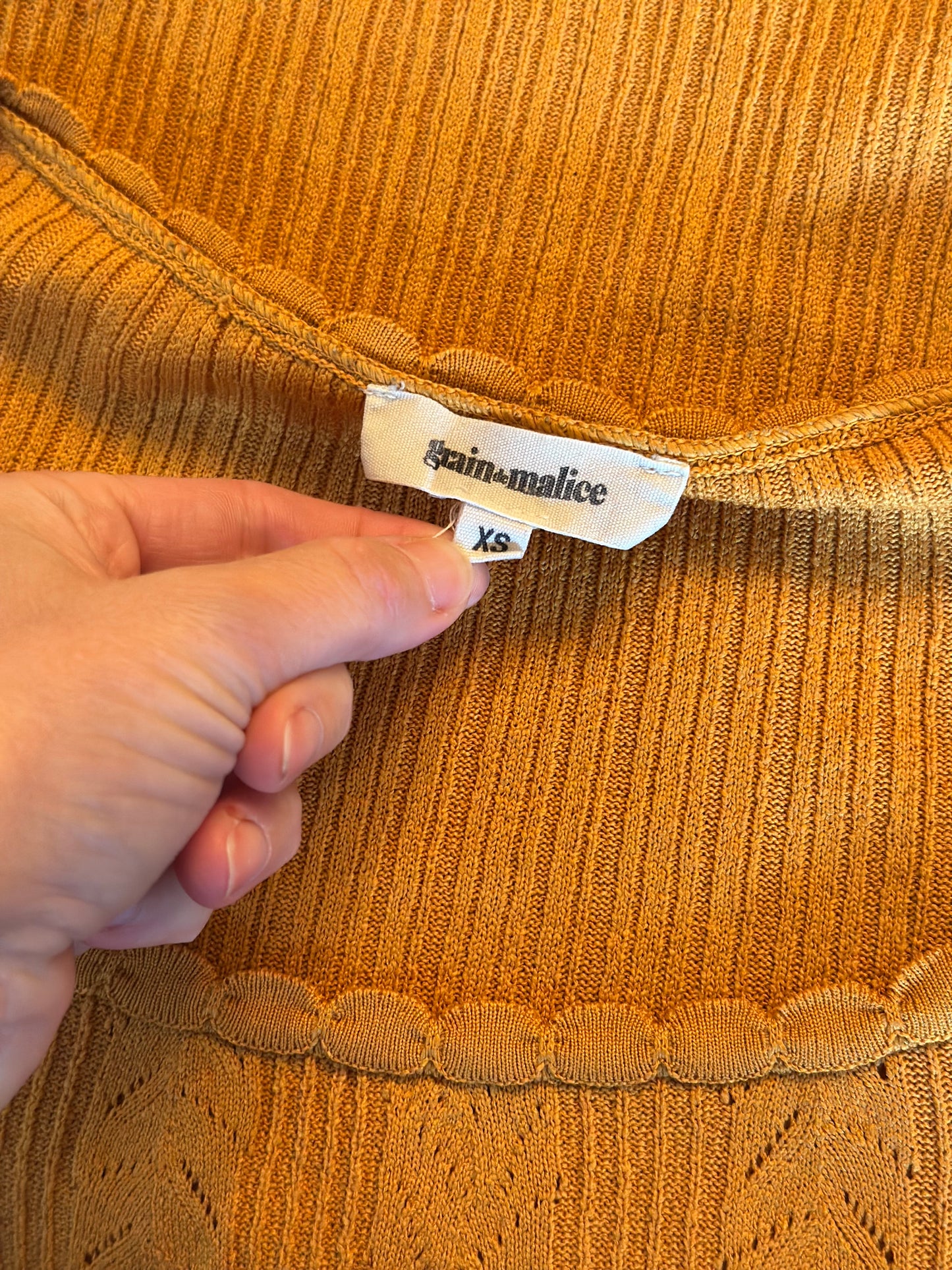 Haut maille unie texturée T.34