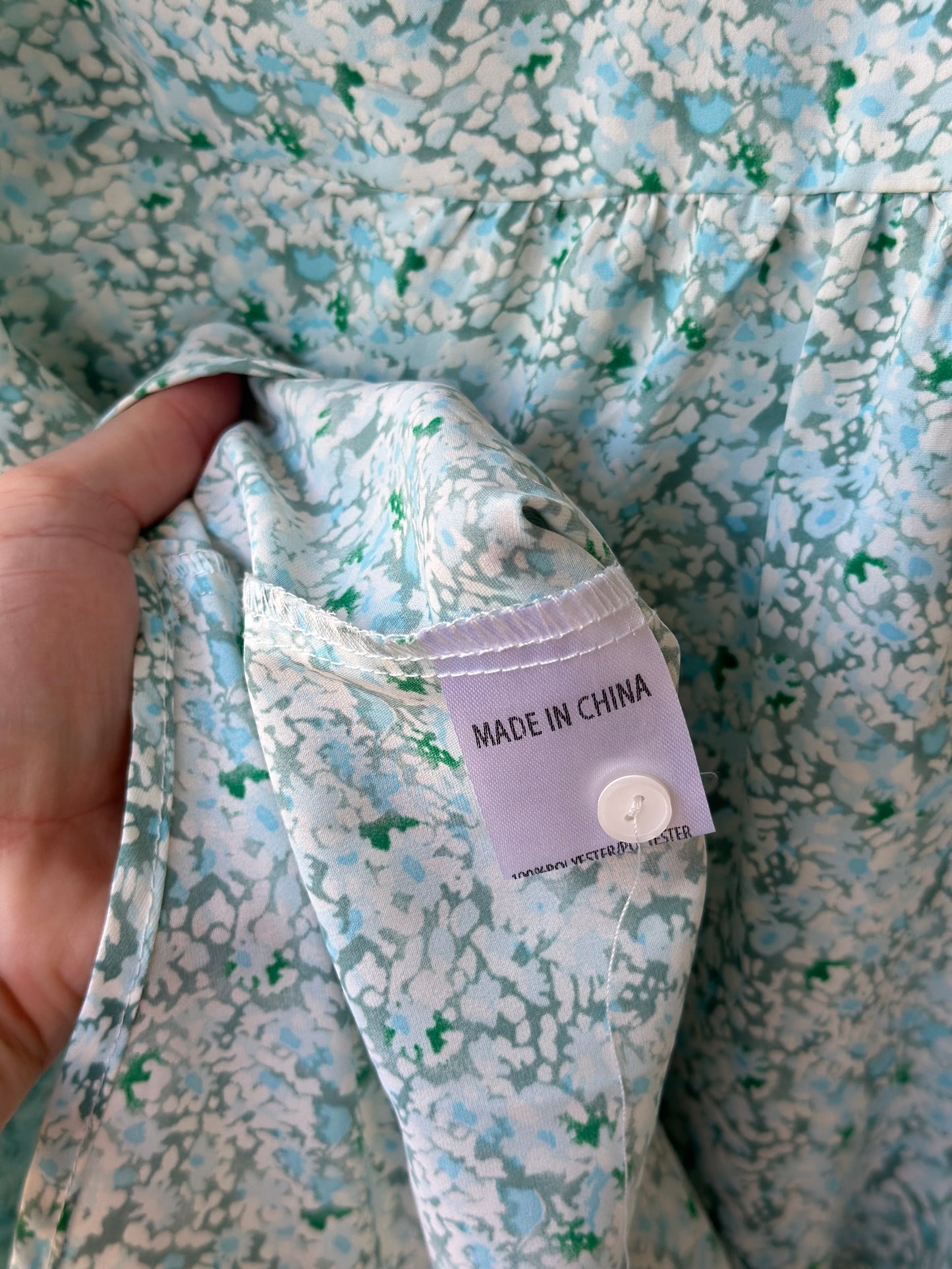Blouse fleurie Neuve T.36/38
